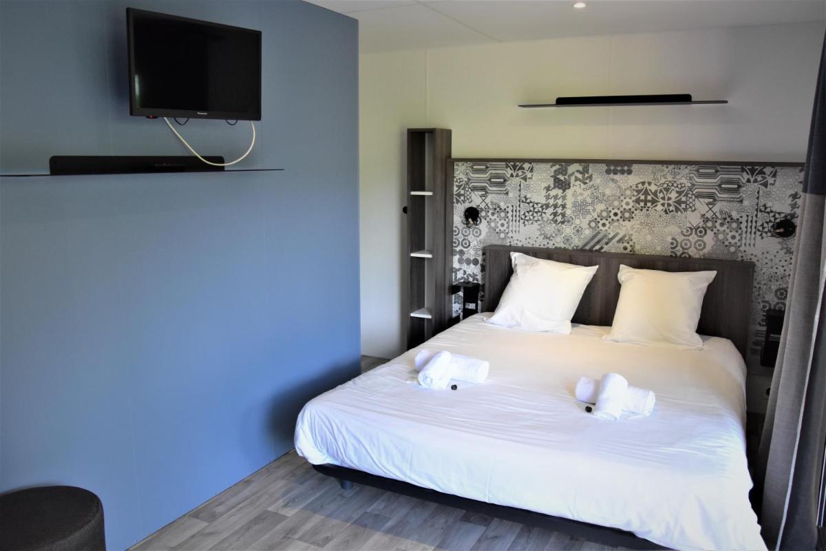 Deluxe Queen Room photo 3