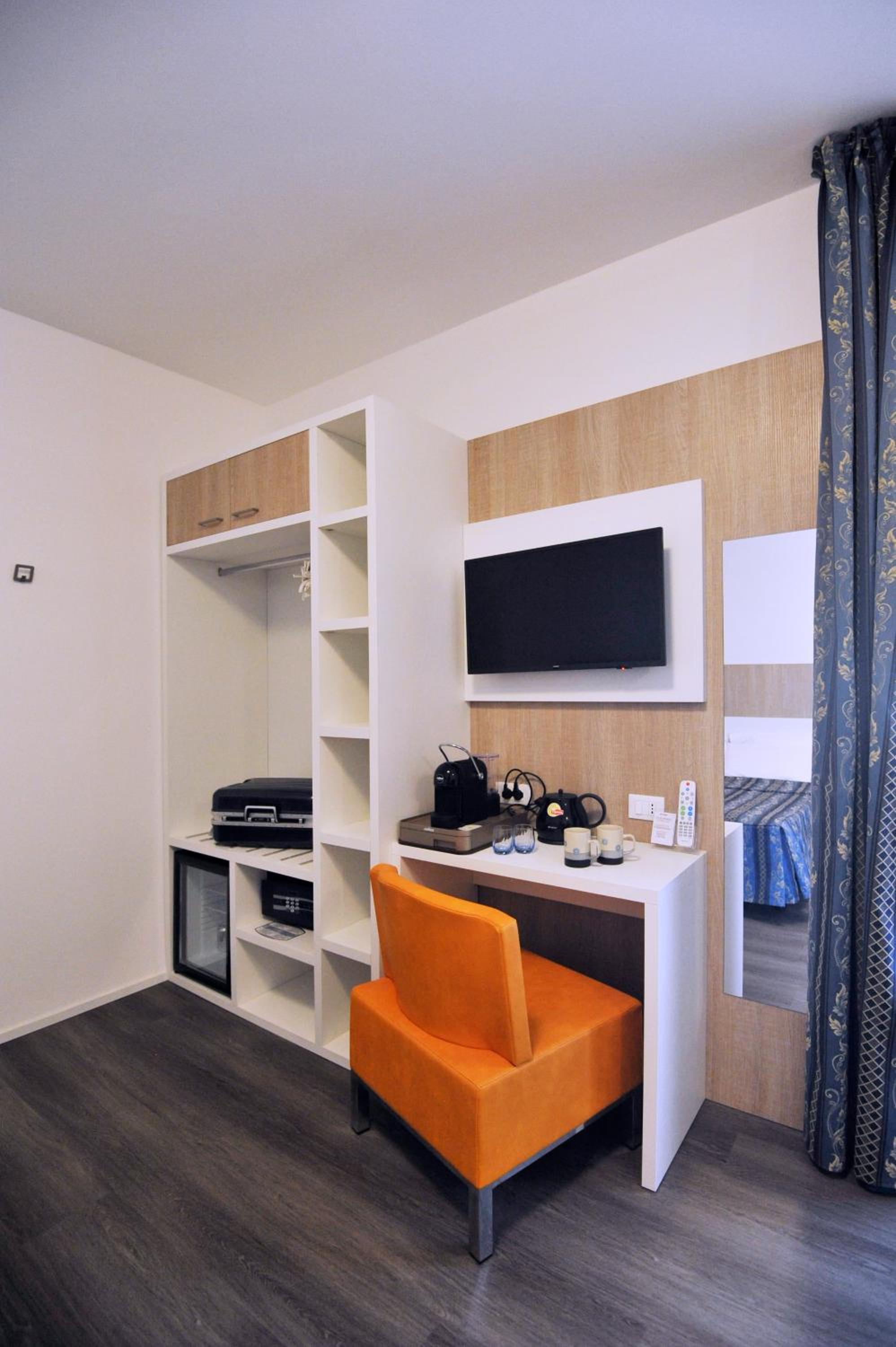 Triple Room with Balcony photo 1