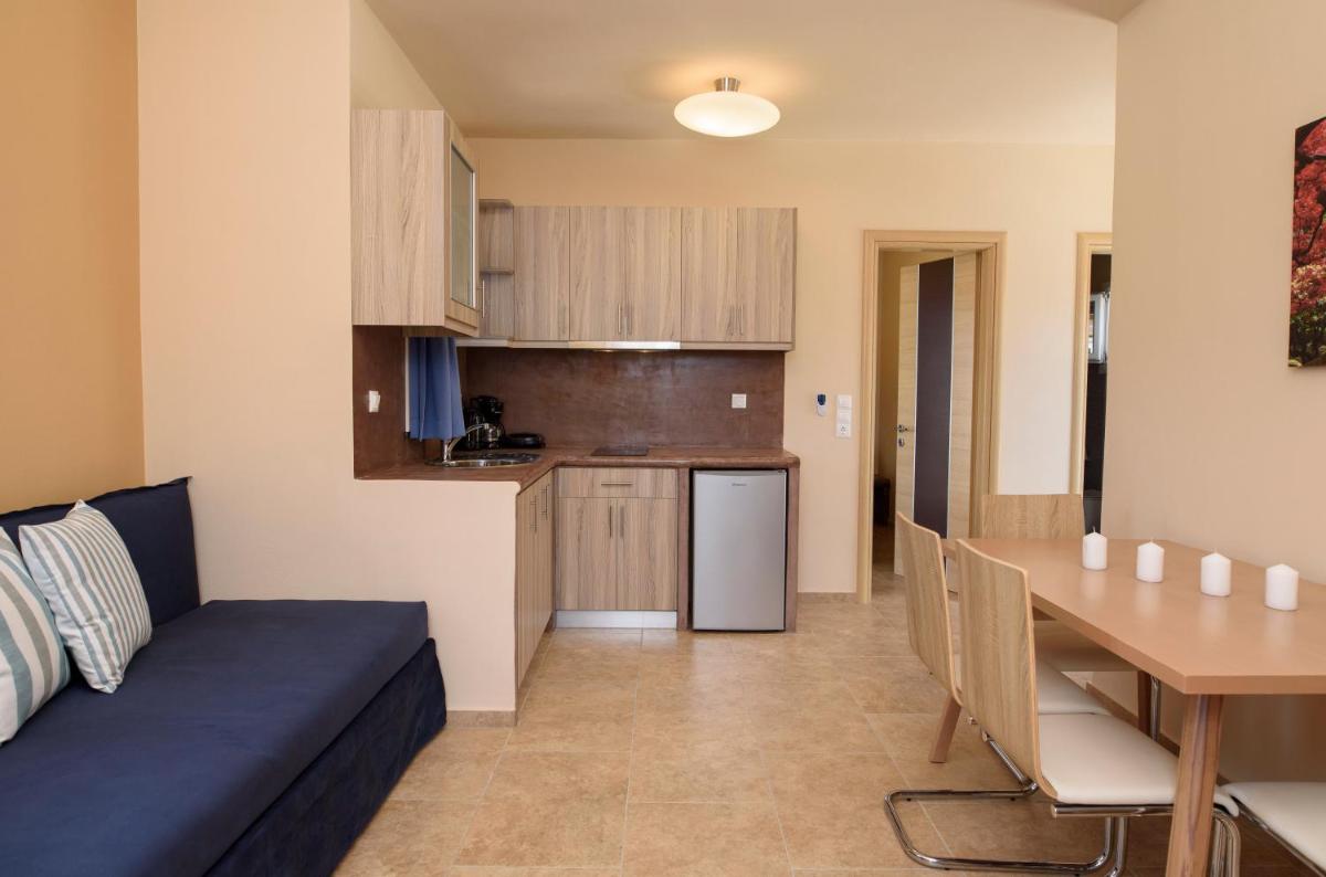 Apartment photo 3