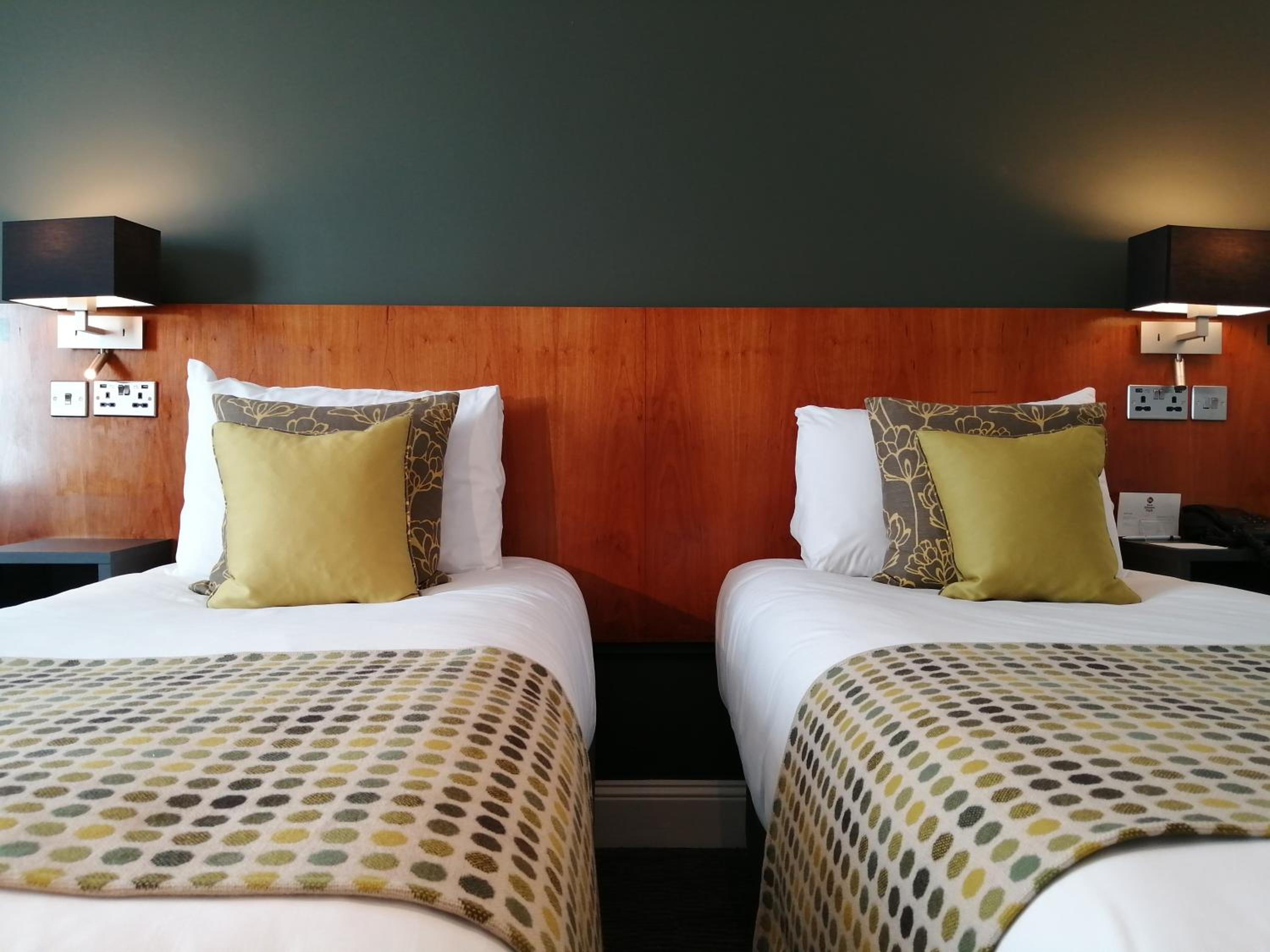Standard Twin Room - Non-Smoking photo 3