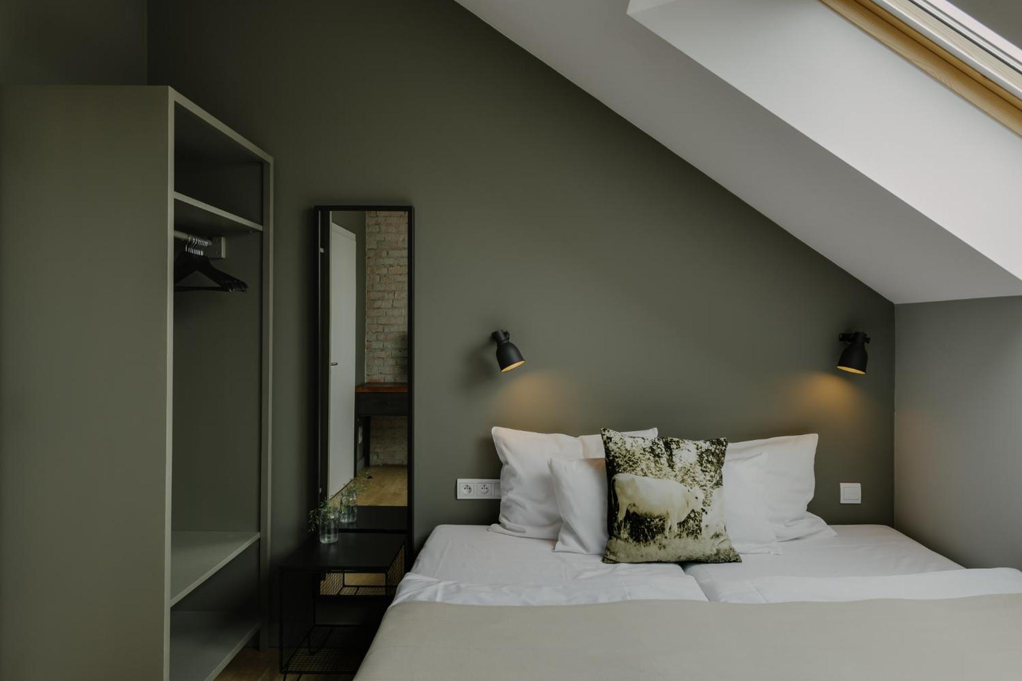Double or Twin Room - Photo 29