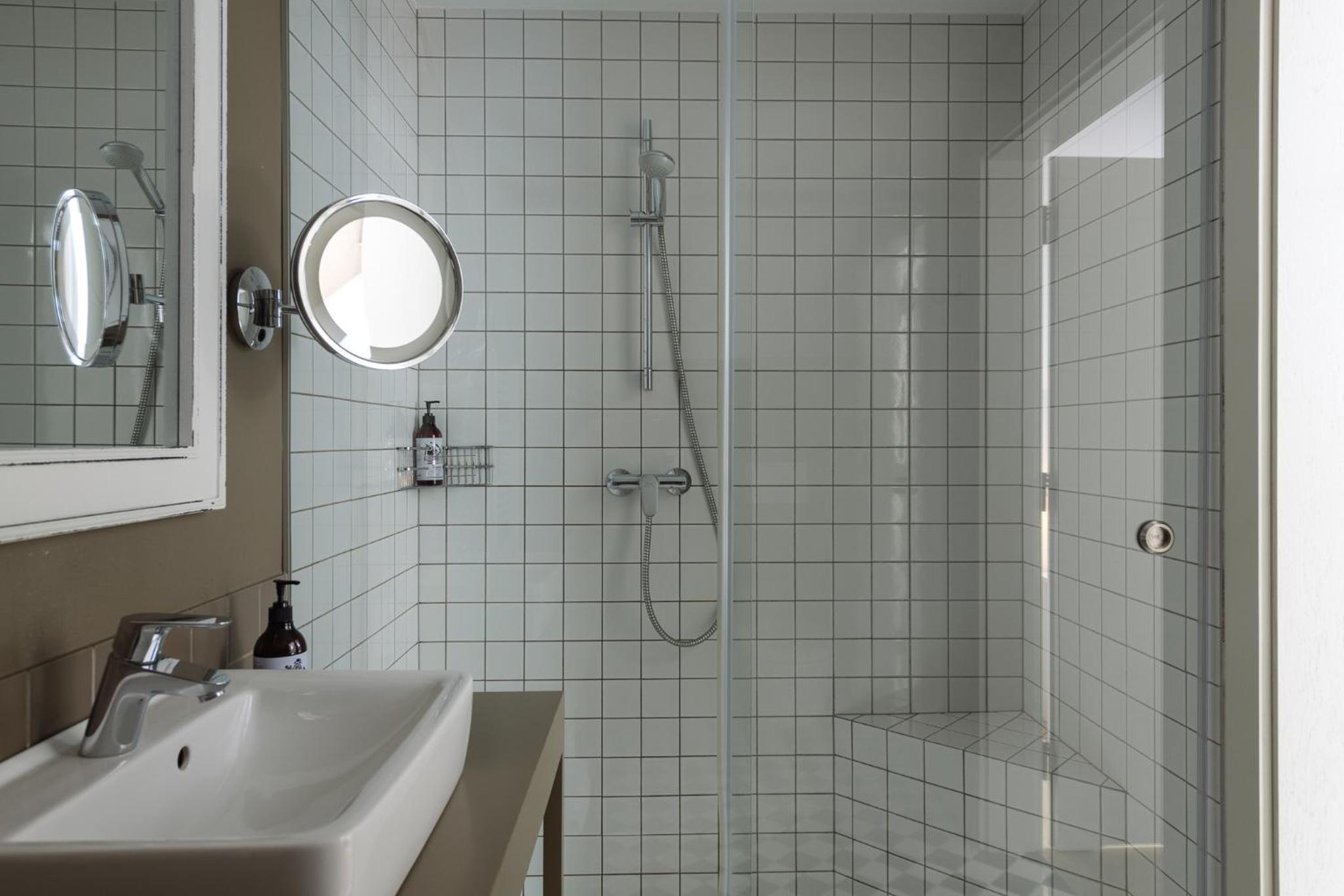 Double or Twin Room - Photo 30