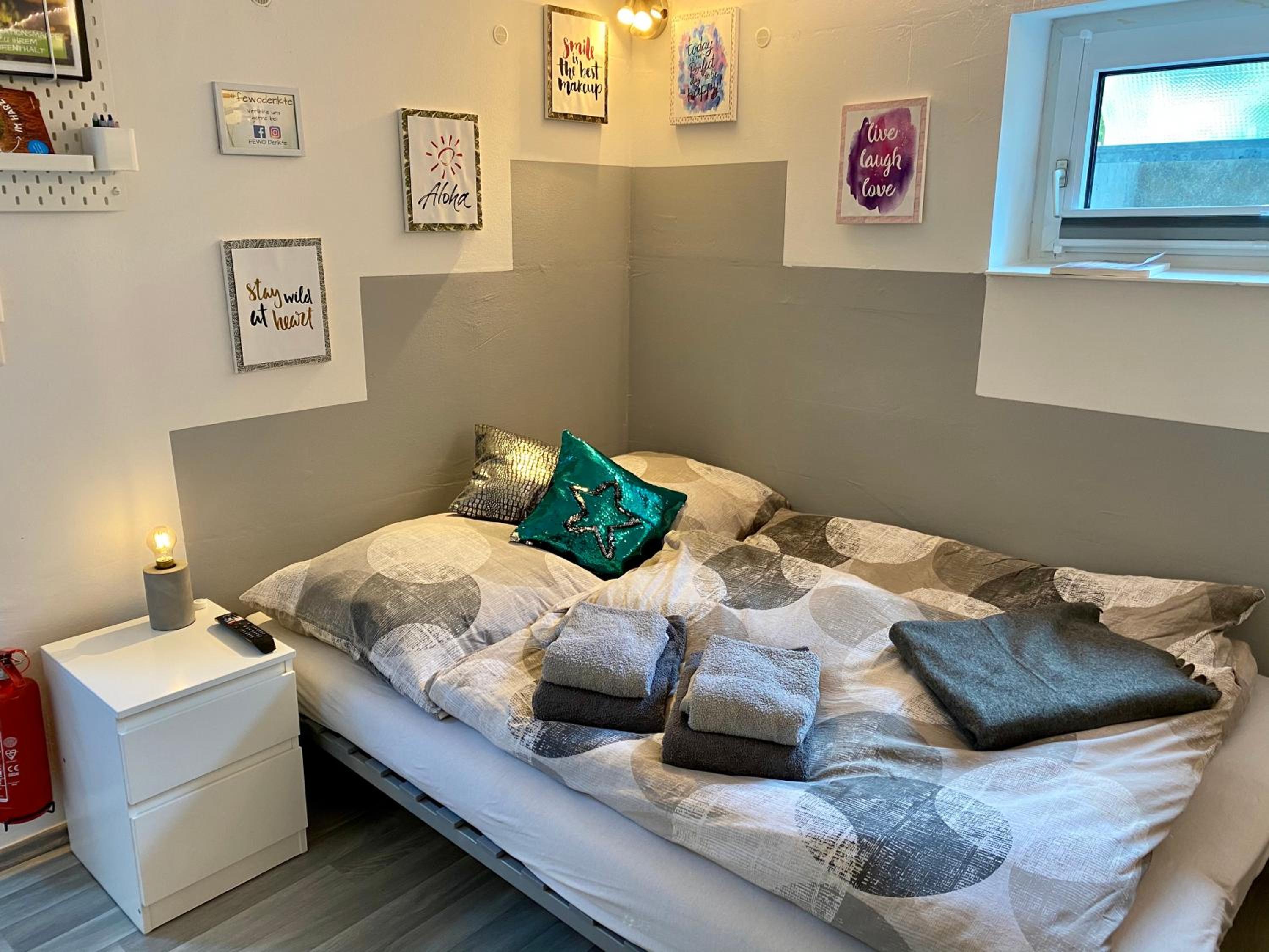 One-Bedroom Apartment photo 1
