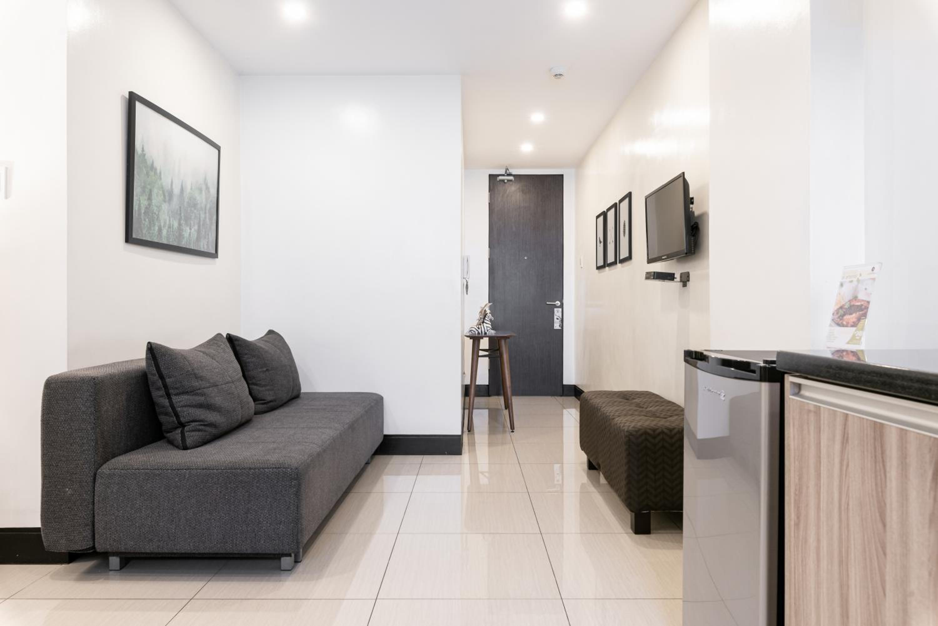 Deluxe 1-Bedroom