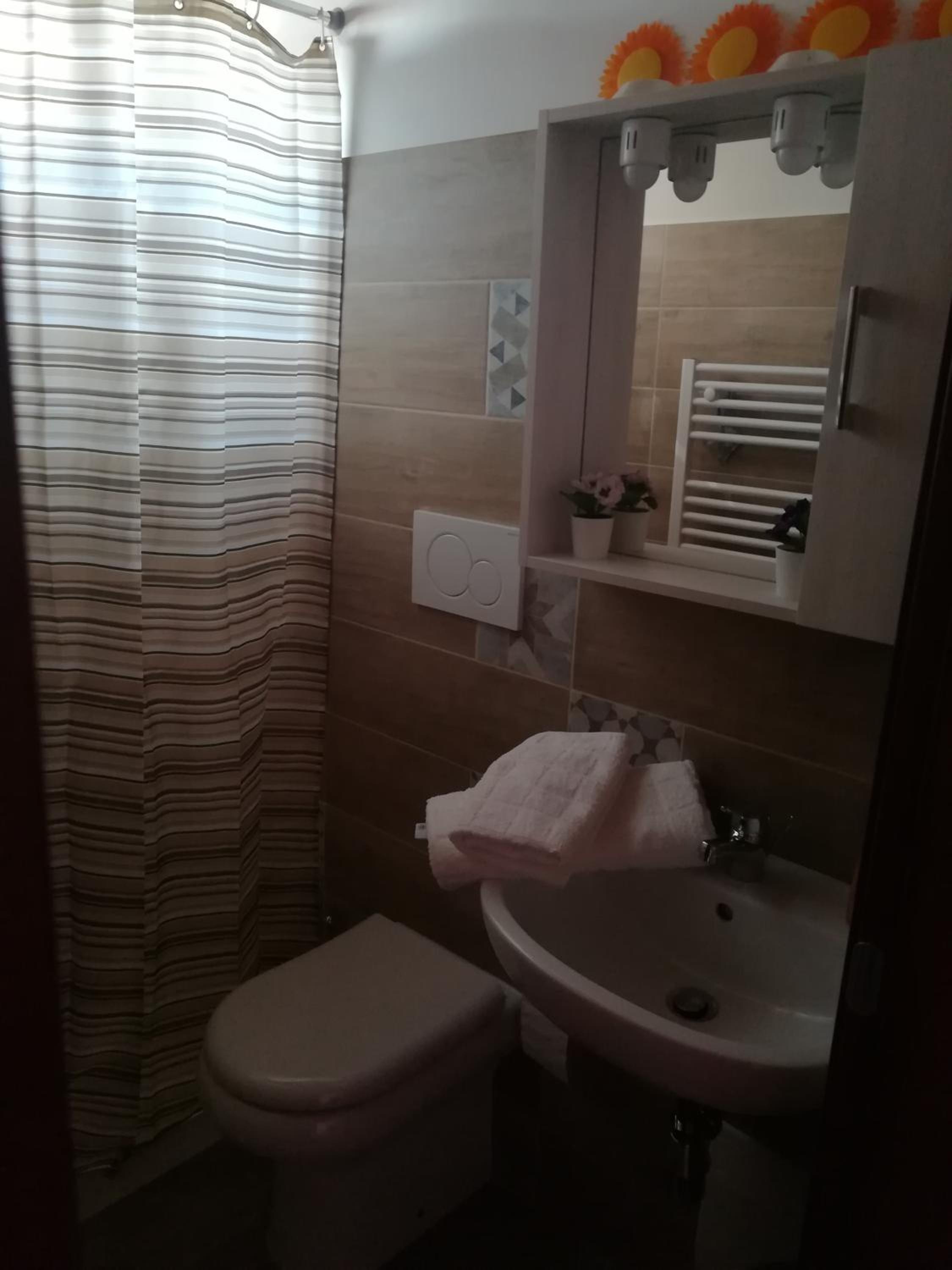 Double Room with Terrace - Photo 10