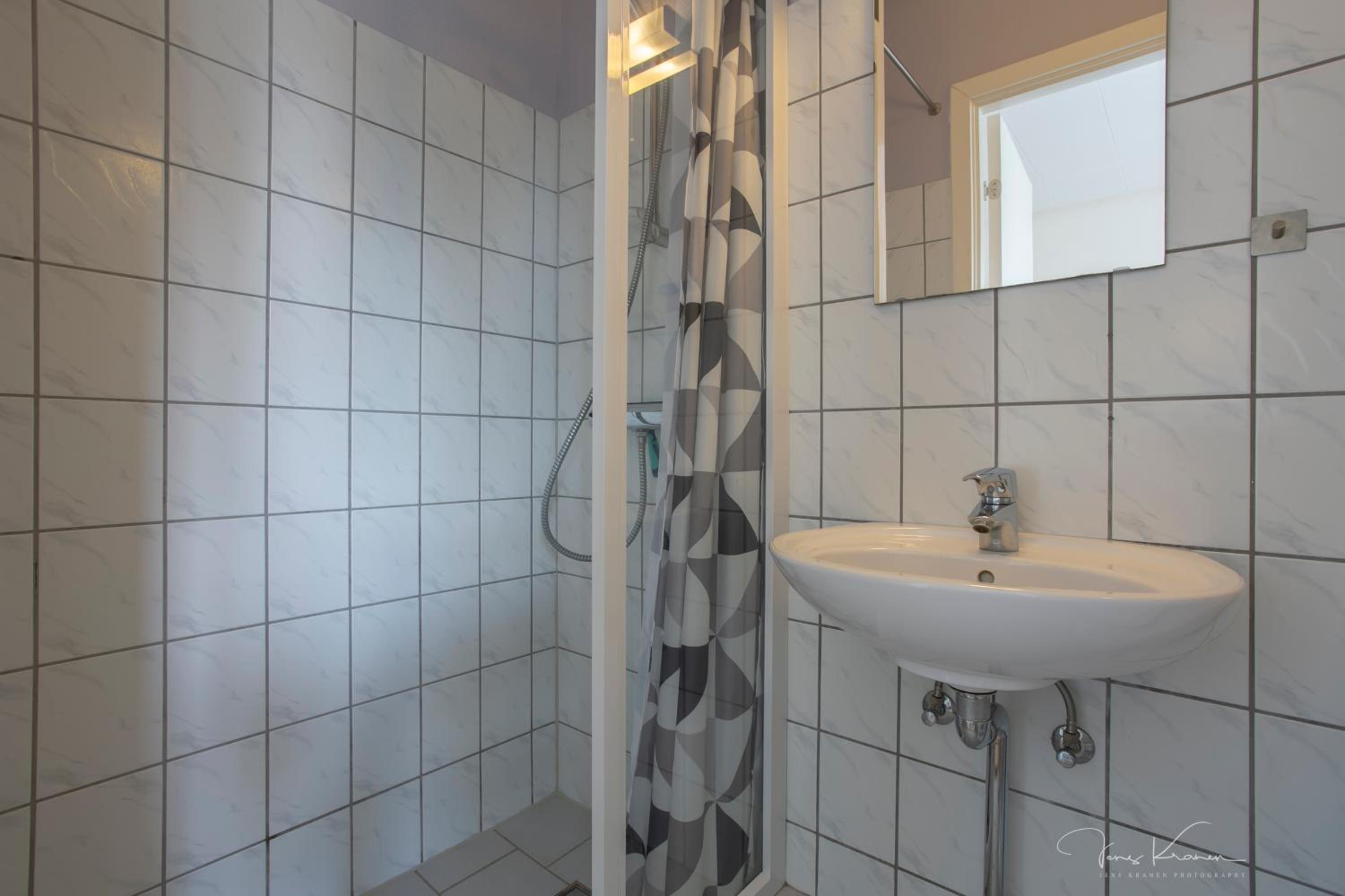 Studio Apartment (2 adults + 2 children) - Photo 3