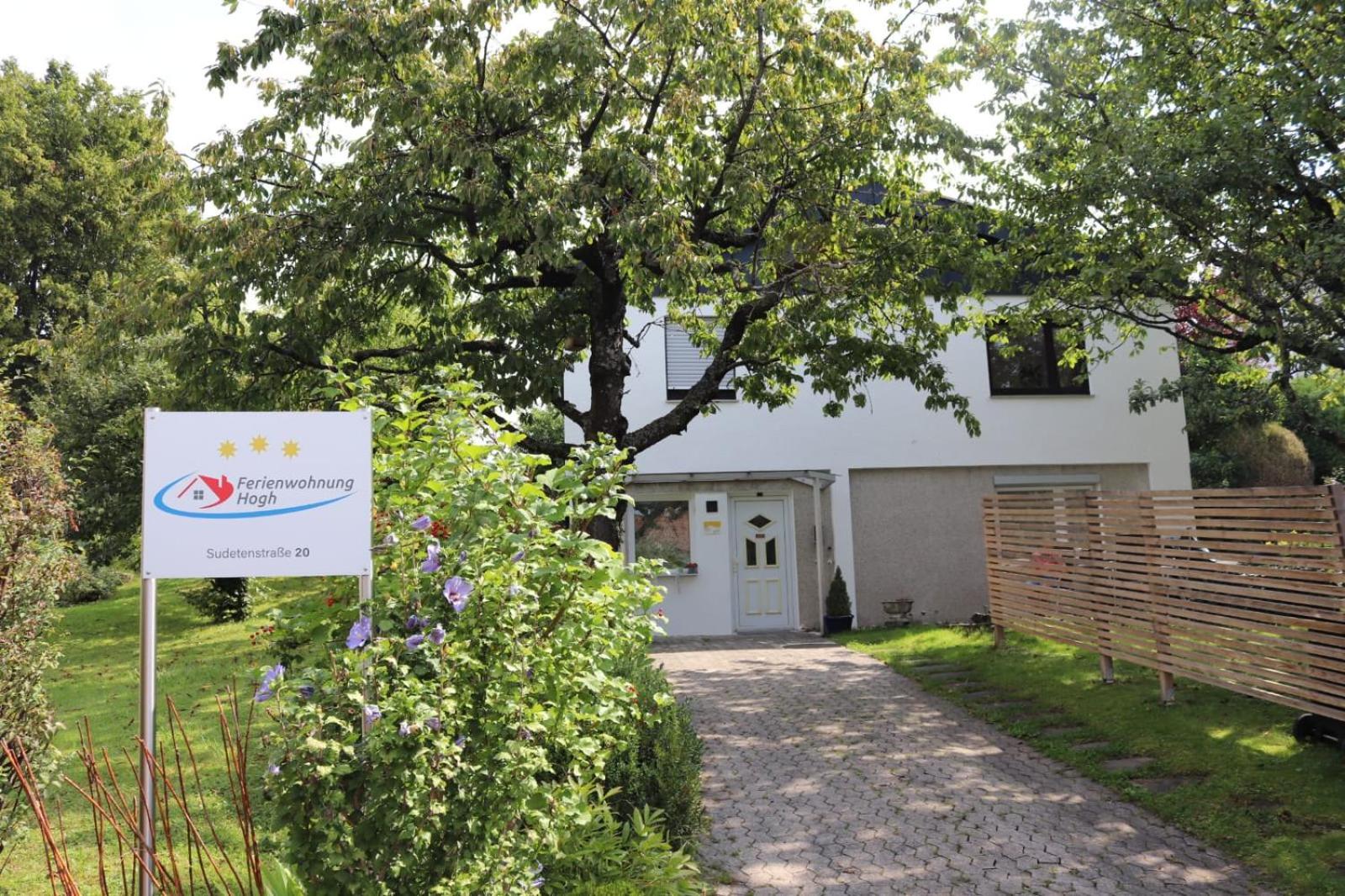 One-Bedroom Apartment with Garden View photo 2