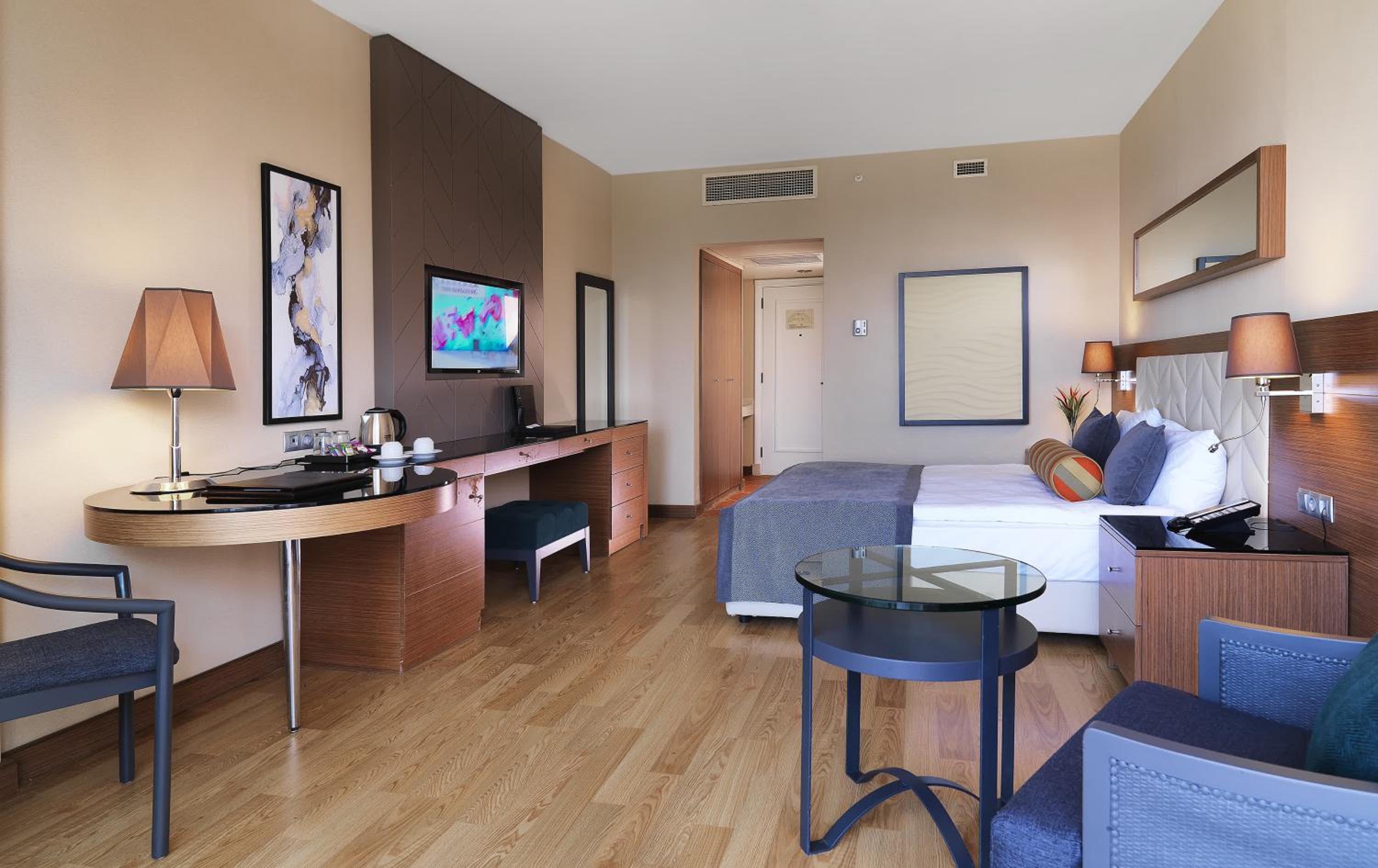 Standard Double or Twin Room - Photo 1