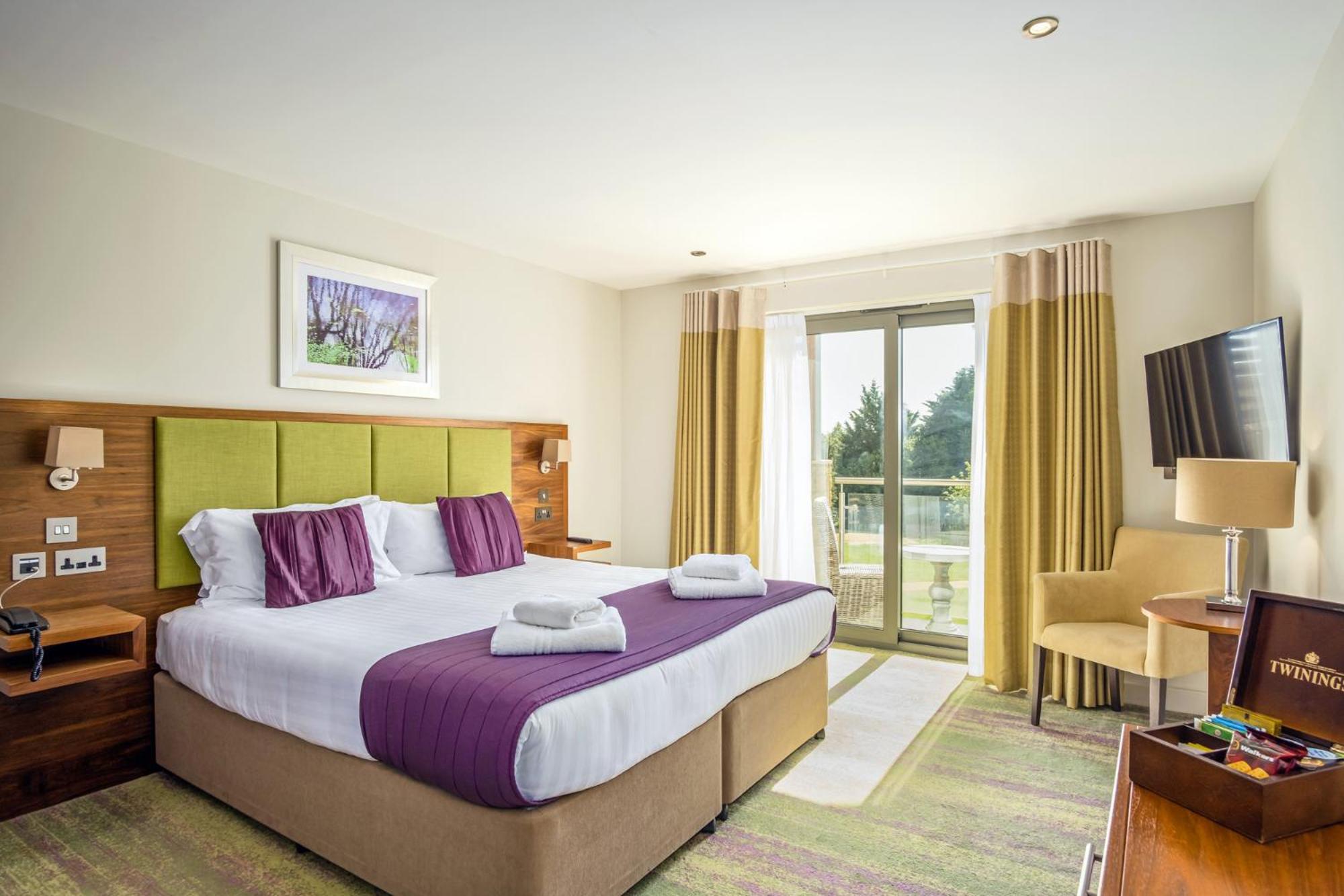 Standard Double or Twin Room with Golf View