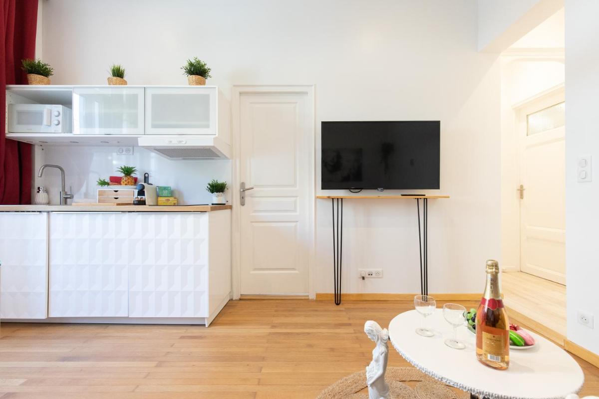 Apartment with Terrace