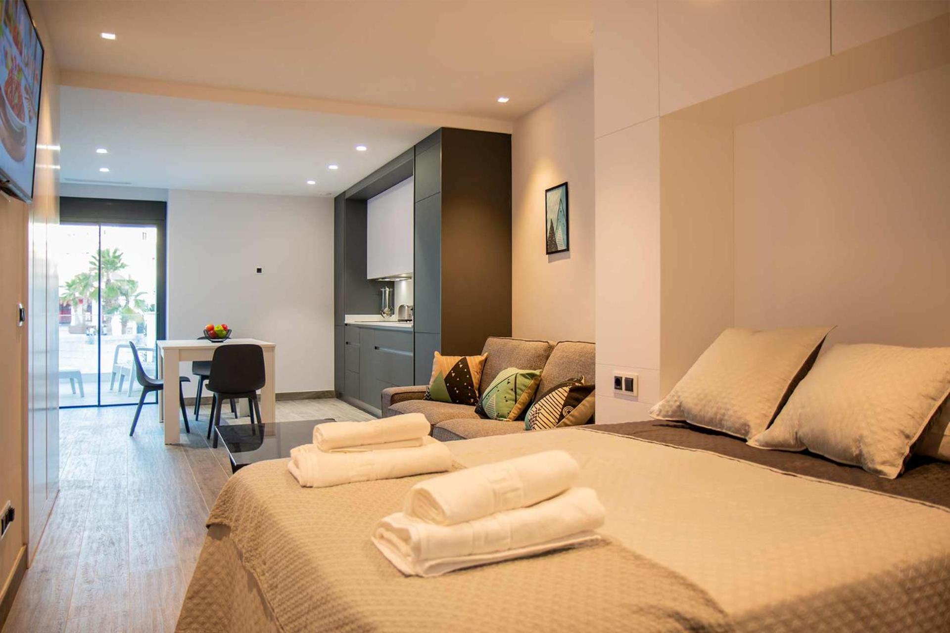 Estudio con terraza