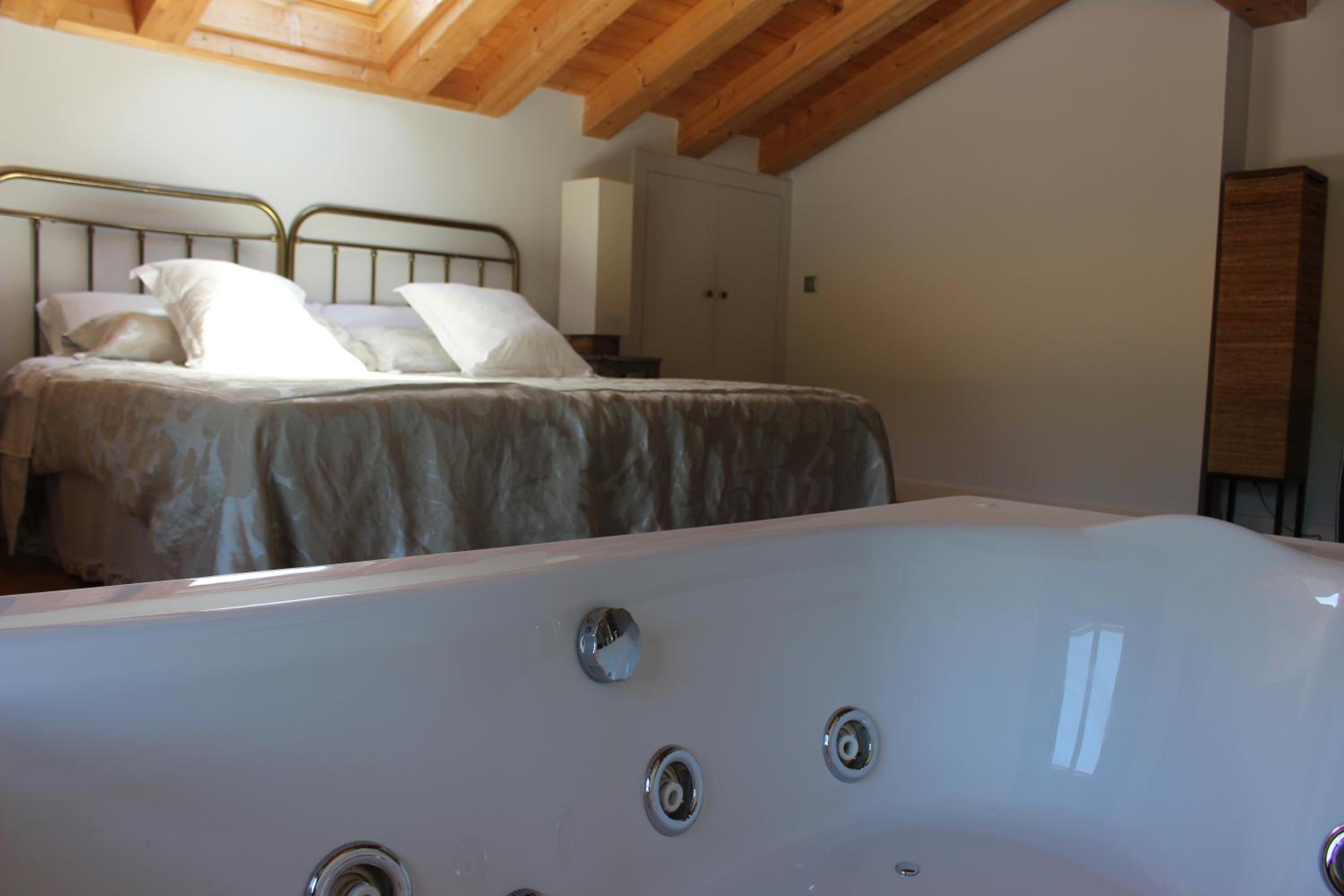 Superior Double Room - Photo 10