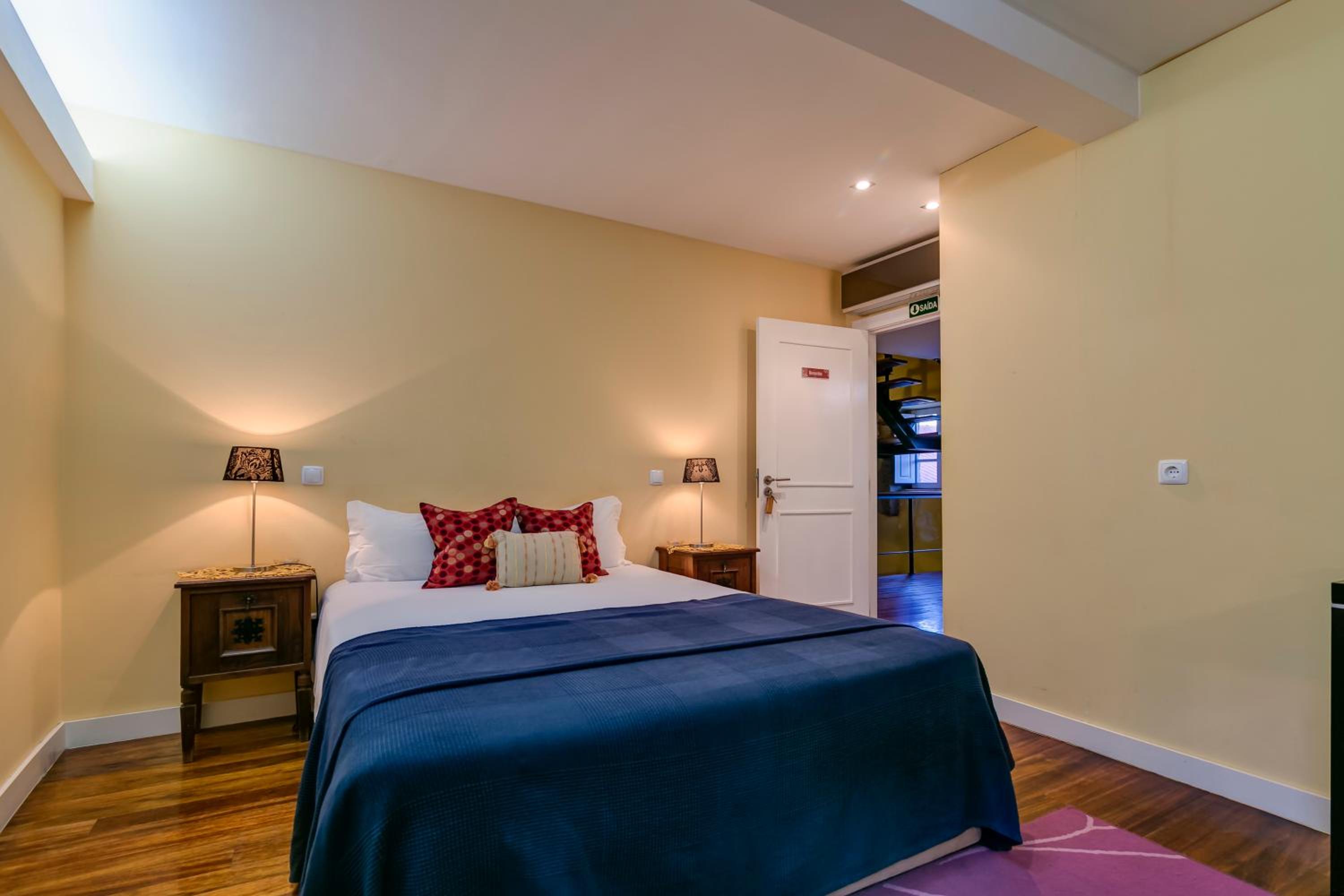 Four-Bedroom House - Photo 27