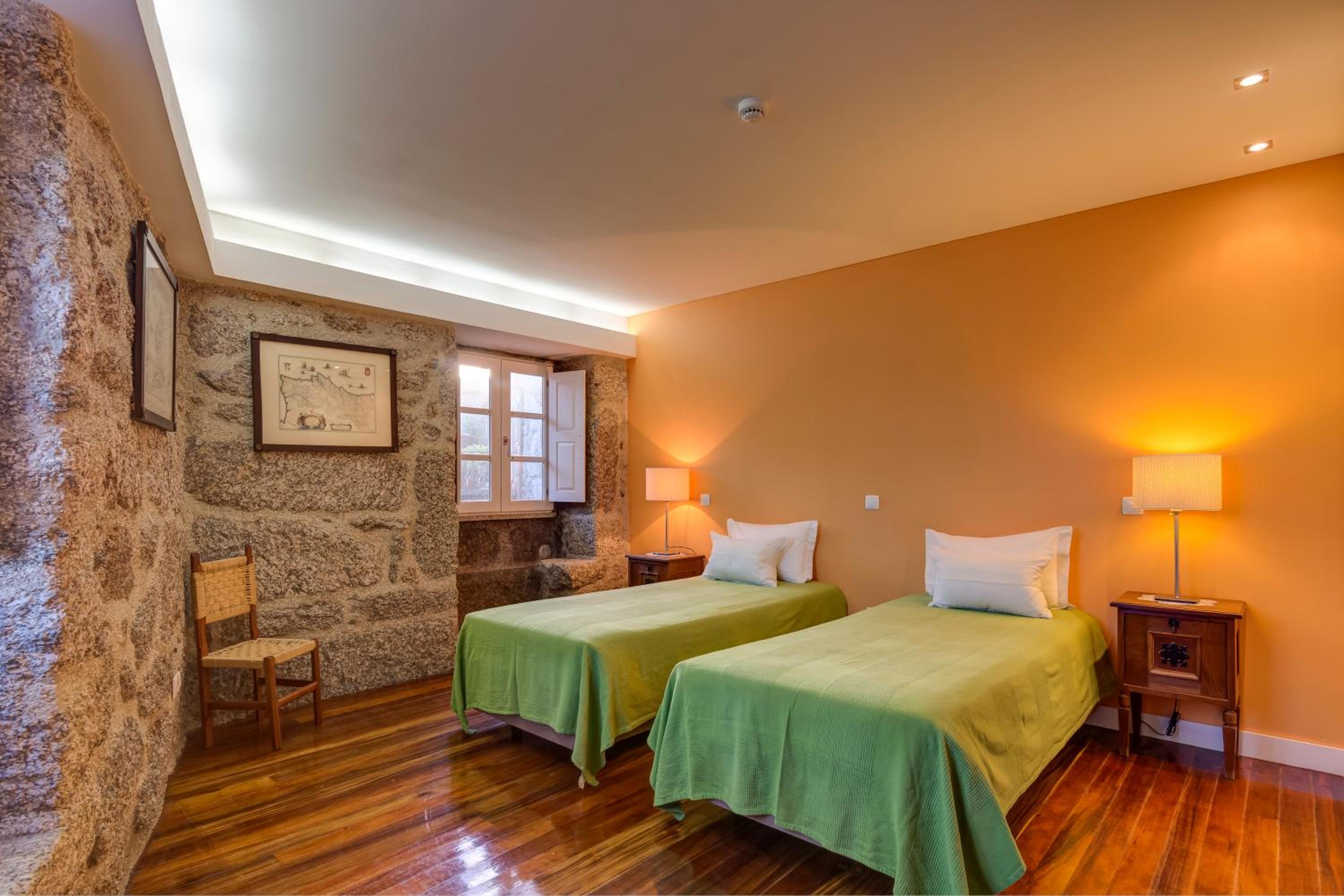 Four-Bedroom House - Photo 22