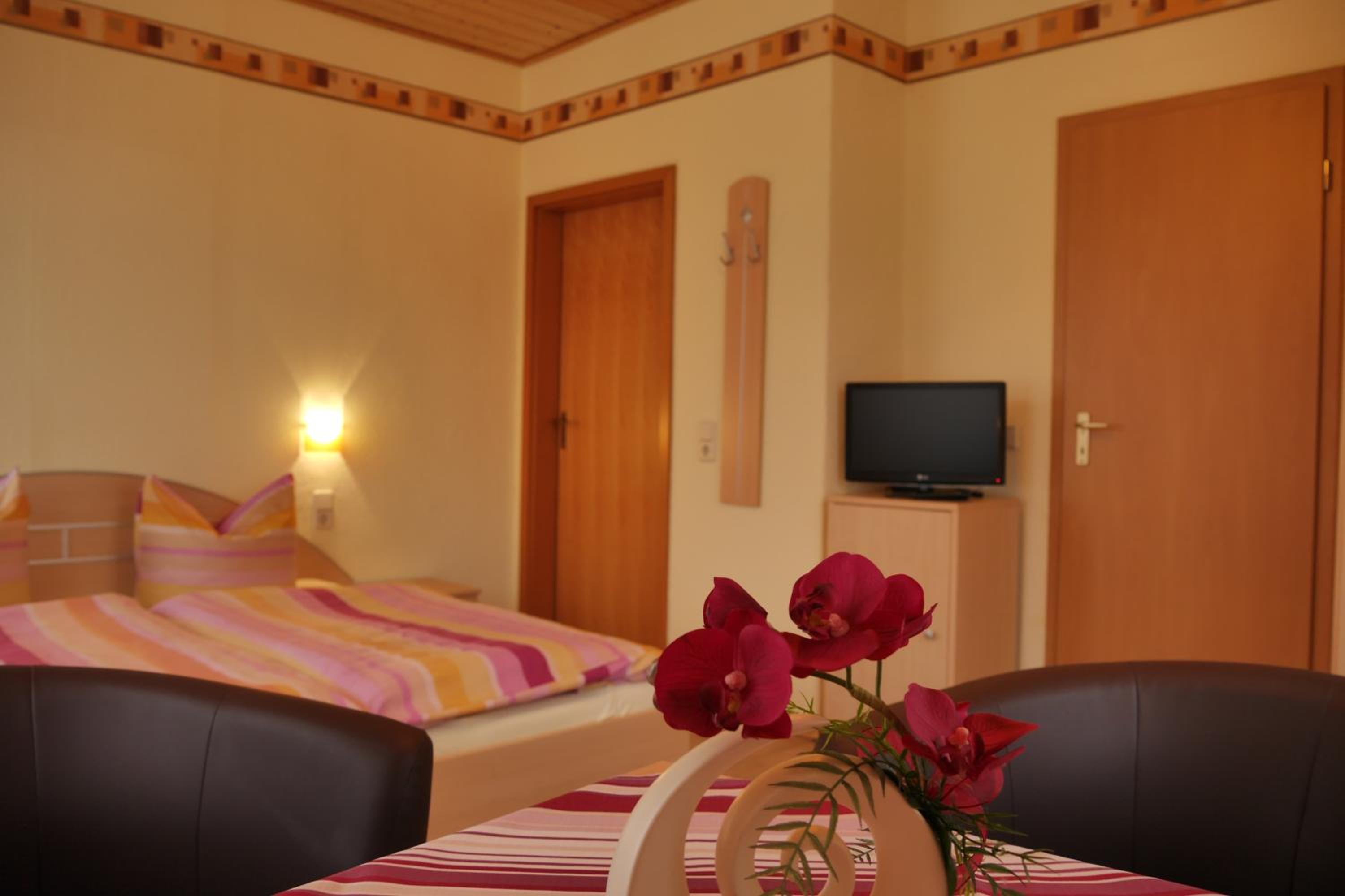 Budget Double Room photo 1