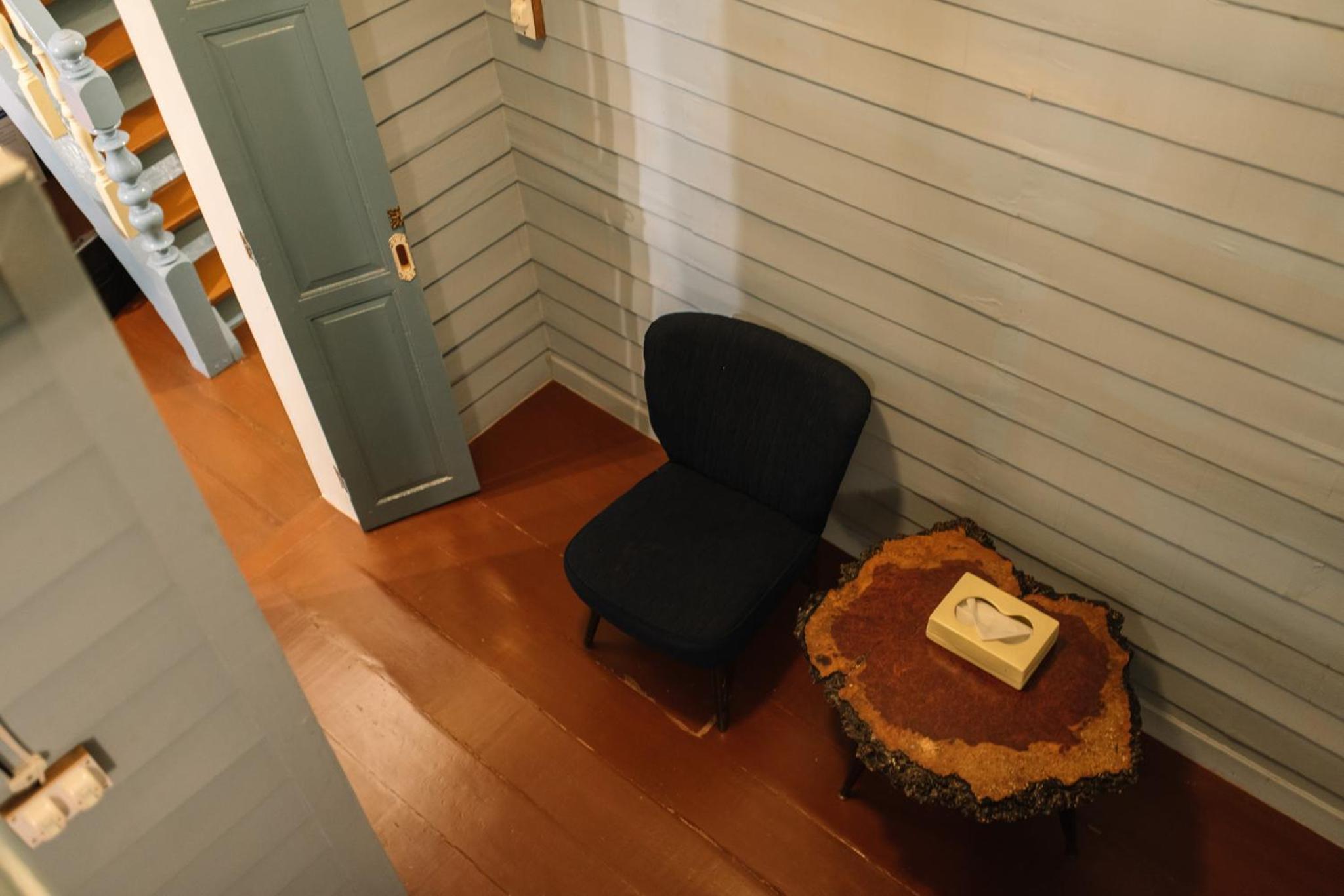 Family Room with Bathroom photo 3