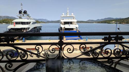 Deluxe Double Room with Sea View - Photo 7
