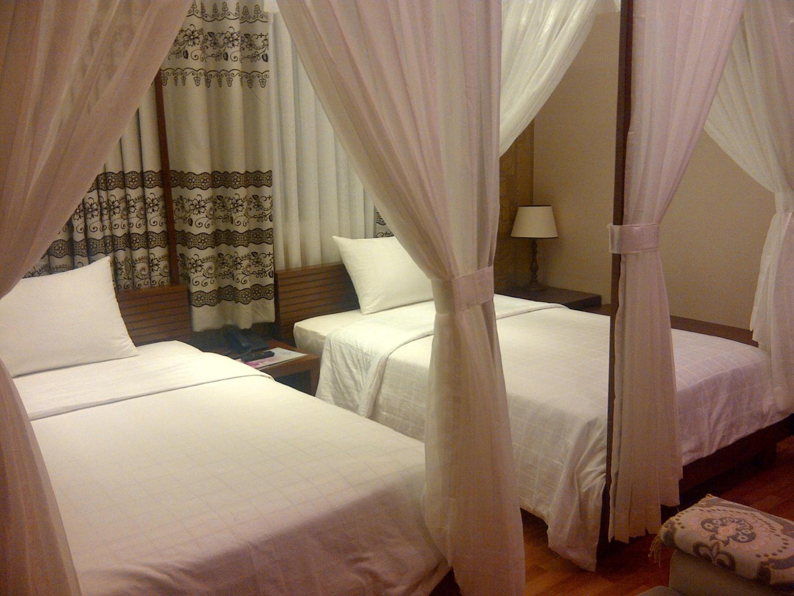 Superior Twin Room with City View photo 3