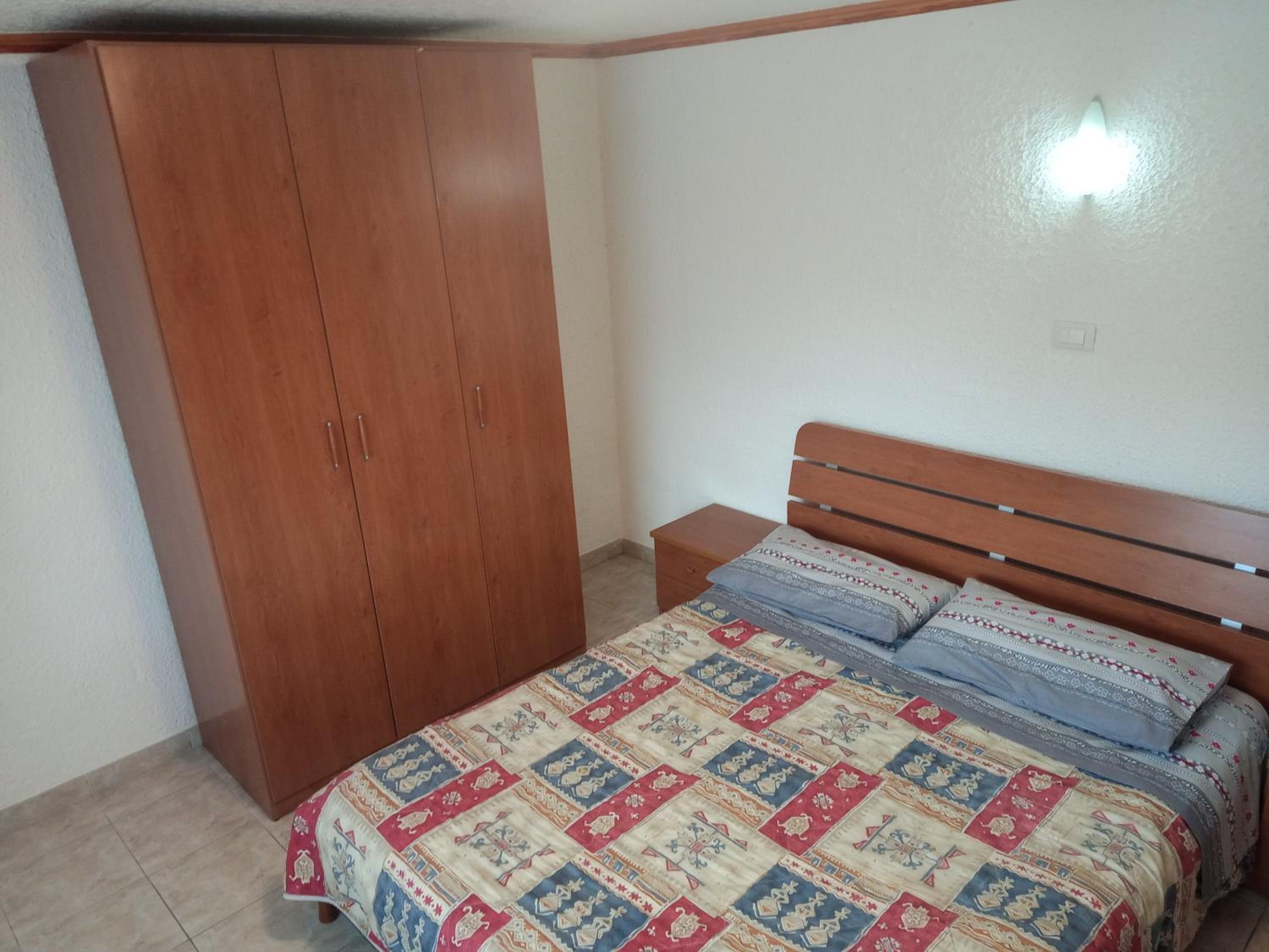 Double Room with Shared Bathroom photo 2