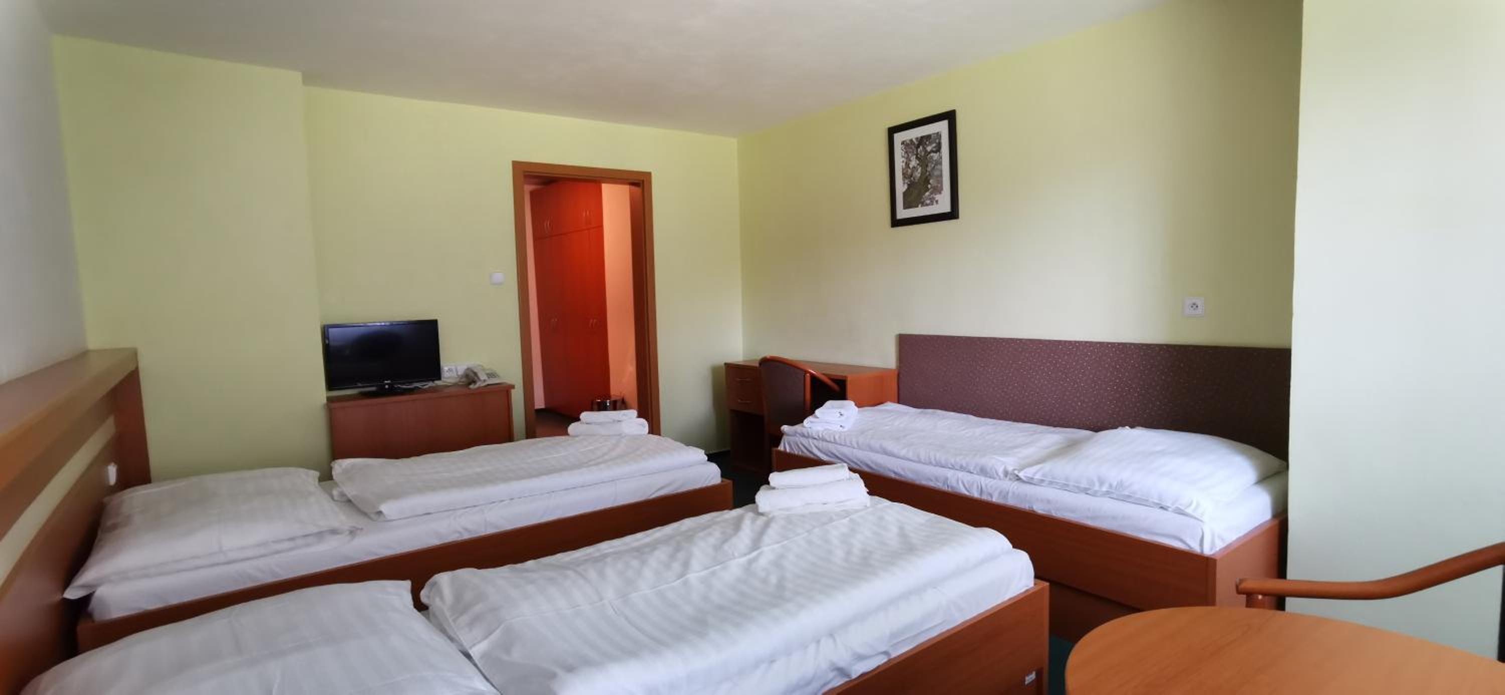 Triple Room - Photo 1