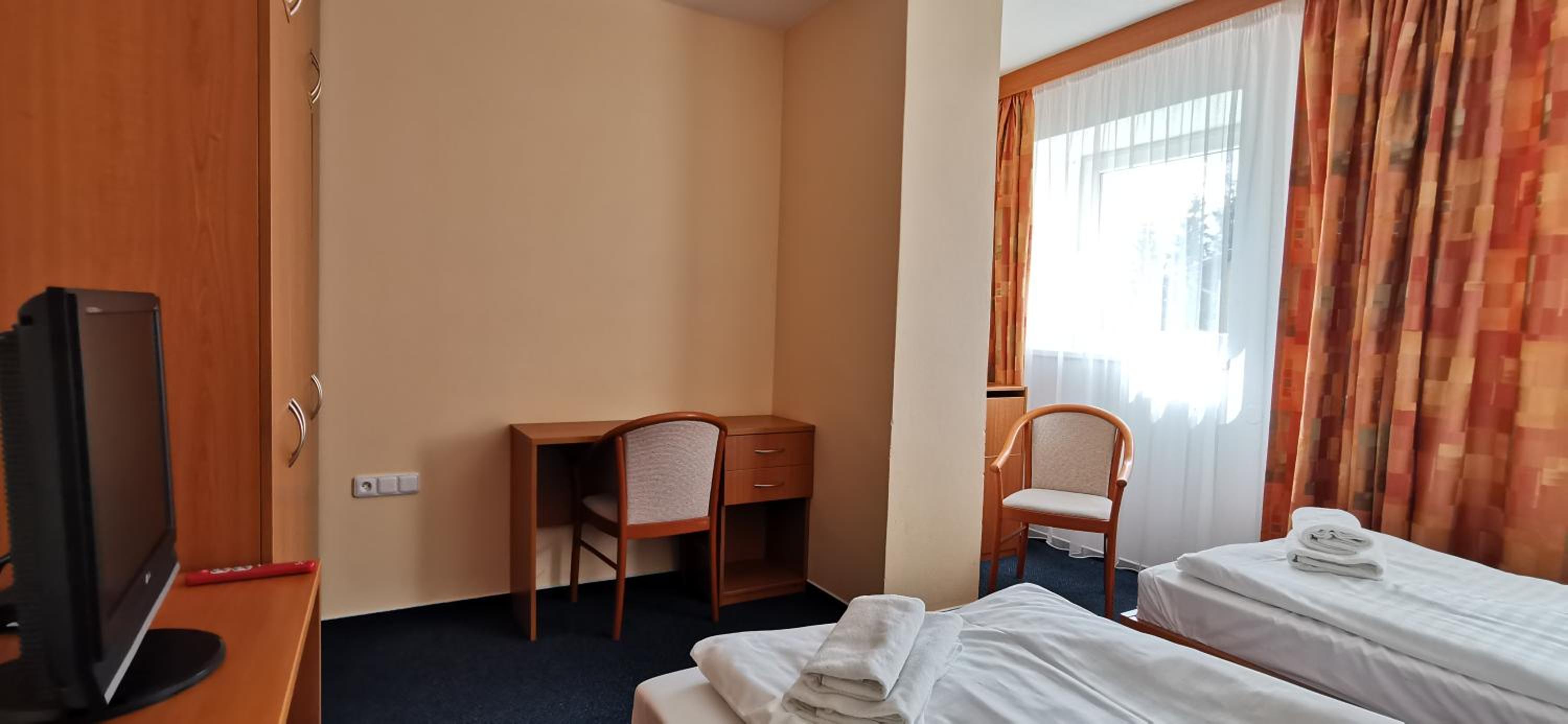 Quadruple Room - Photo 3