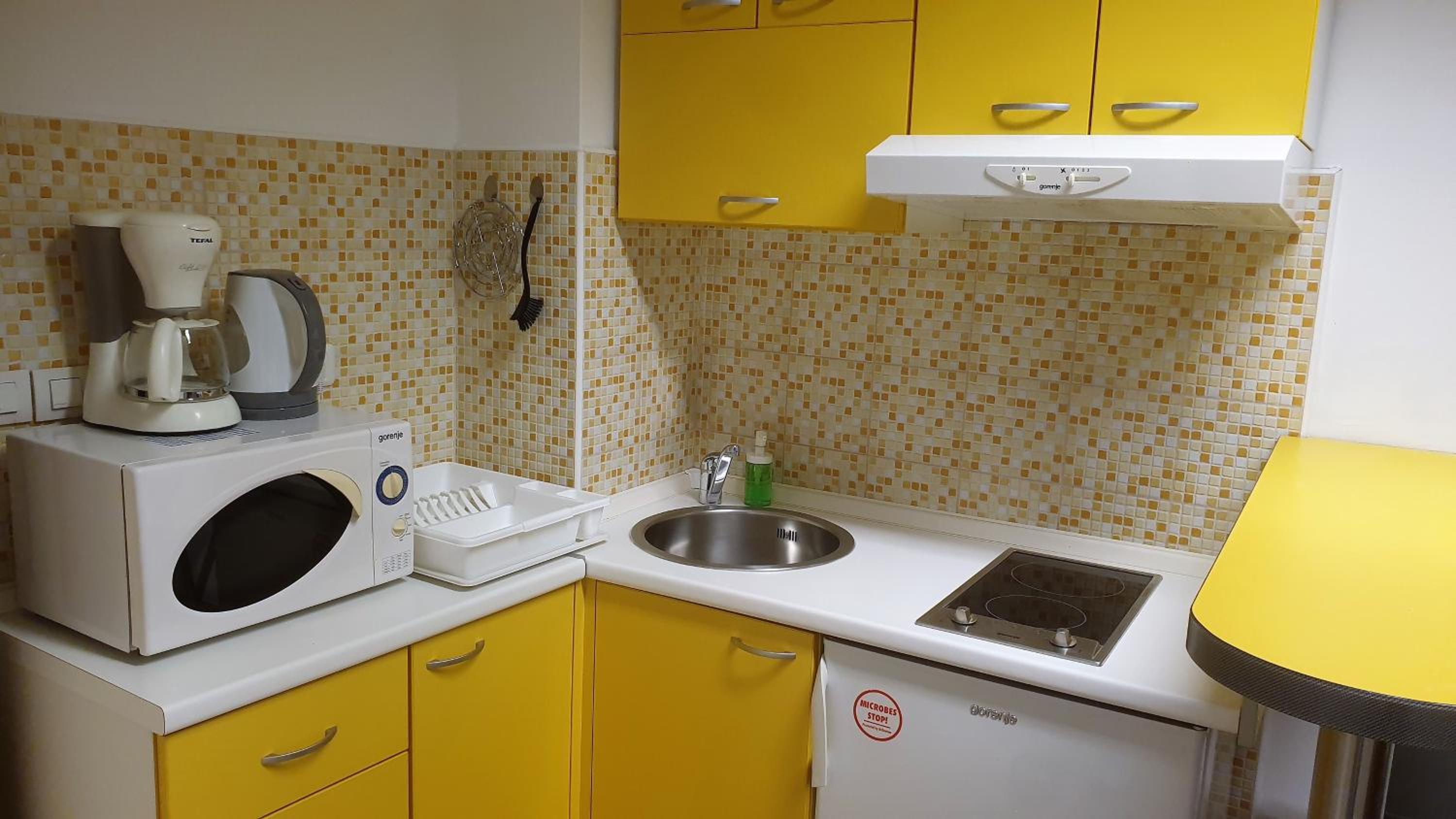 Two-Bedroom Apartment - Photo 18