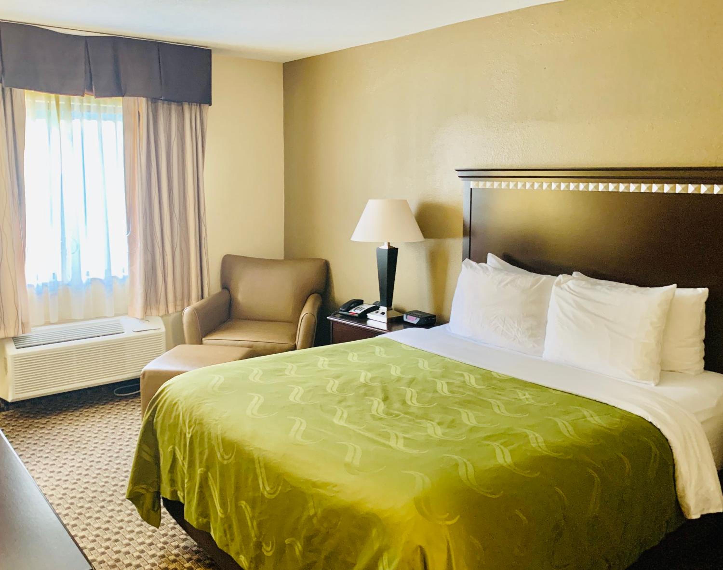 Queen Room - Accessible/Non-Smoking - Photo 1
