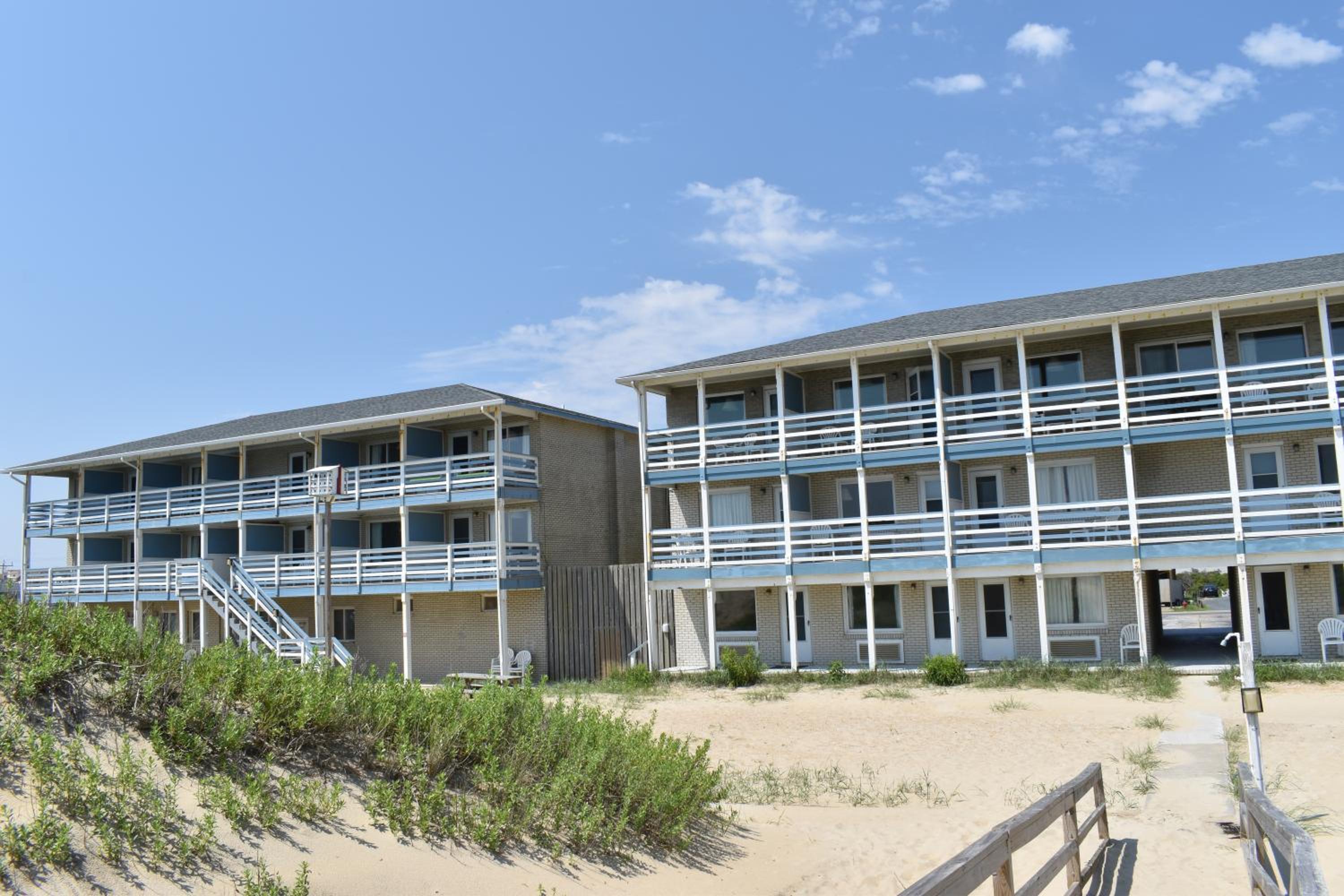 King Room Ocean Front - Third Floor - Photo 6