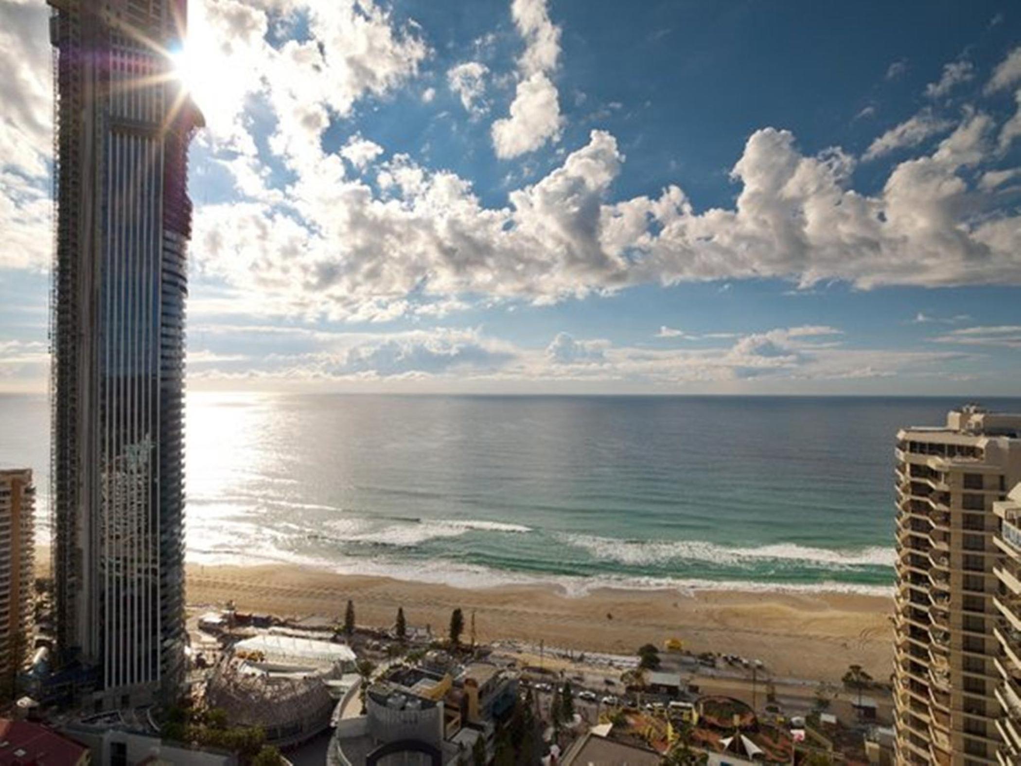 Superior Double Room with Two Double Beds and Ocean View thumbnail 5