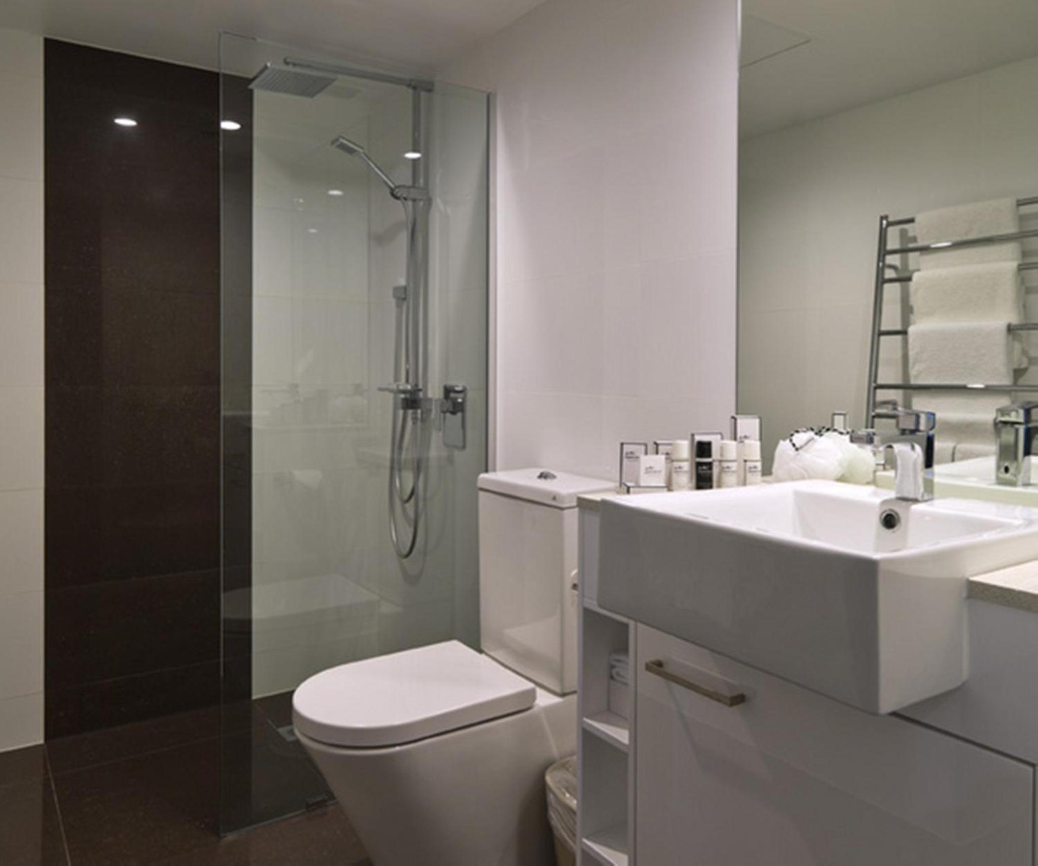 Executive King Room with Ocean View thumbnail 5