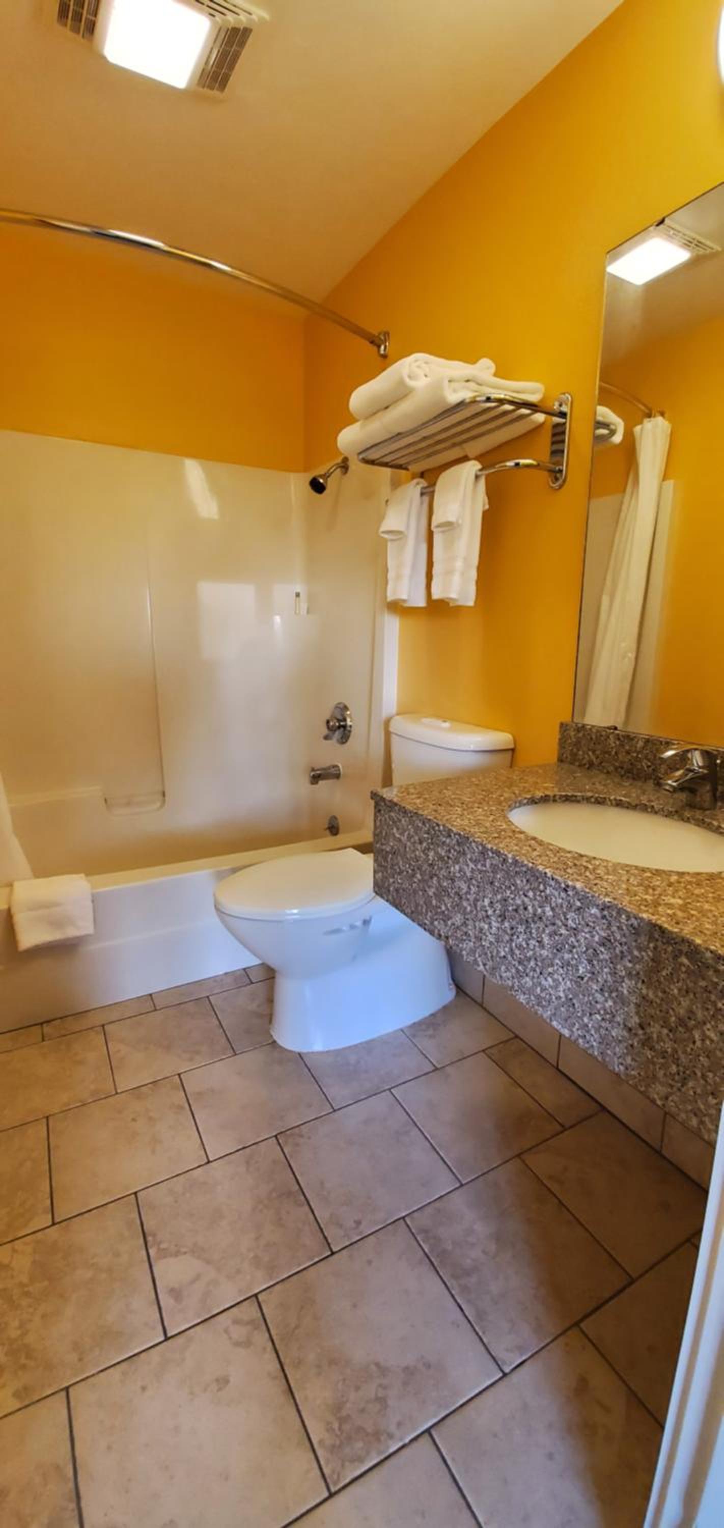 Two-Bedroom Suite photo 2