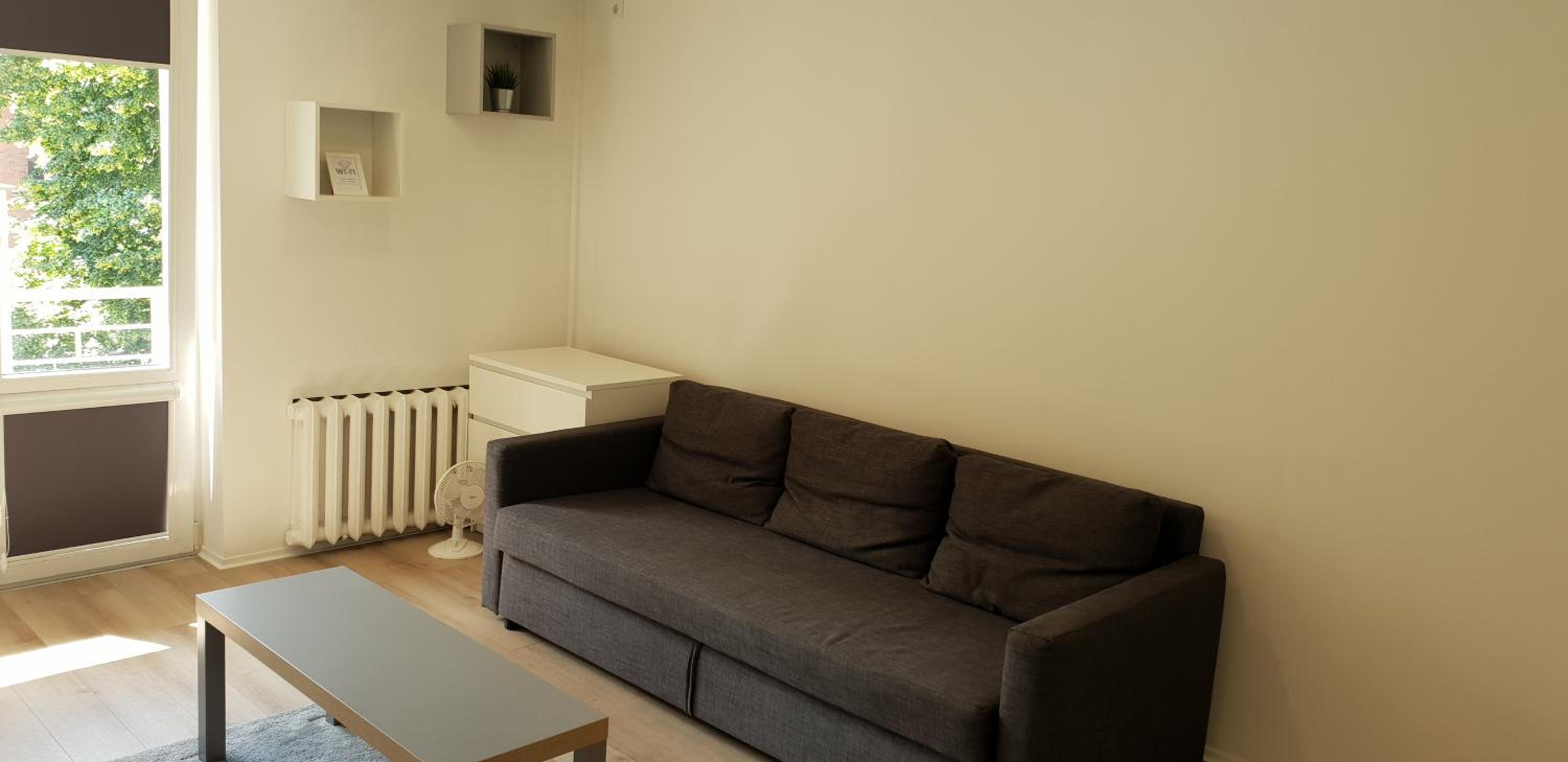 One-Bedroom Apartment - Photo 18