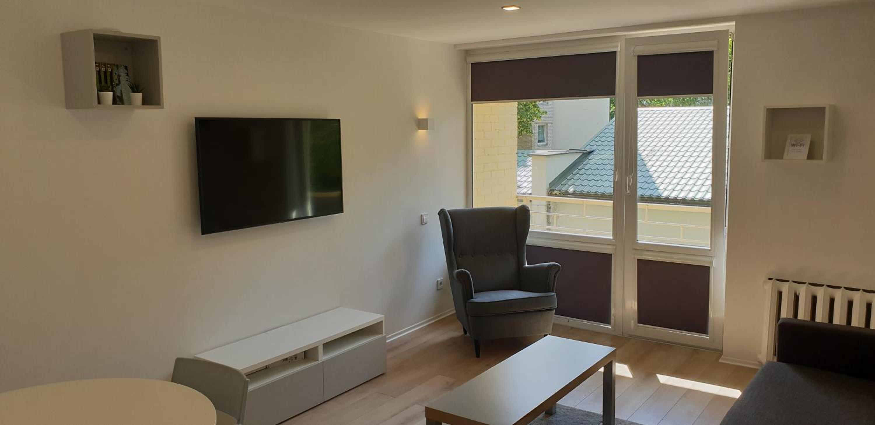 One-Bedroom Apartment - Photo 1