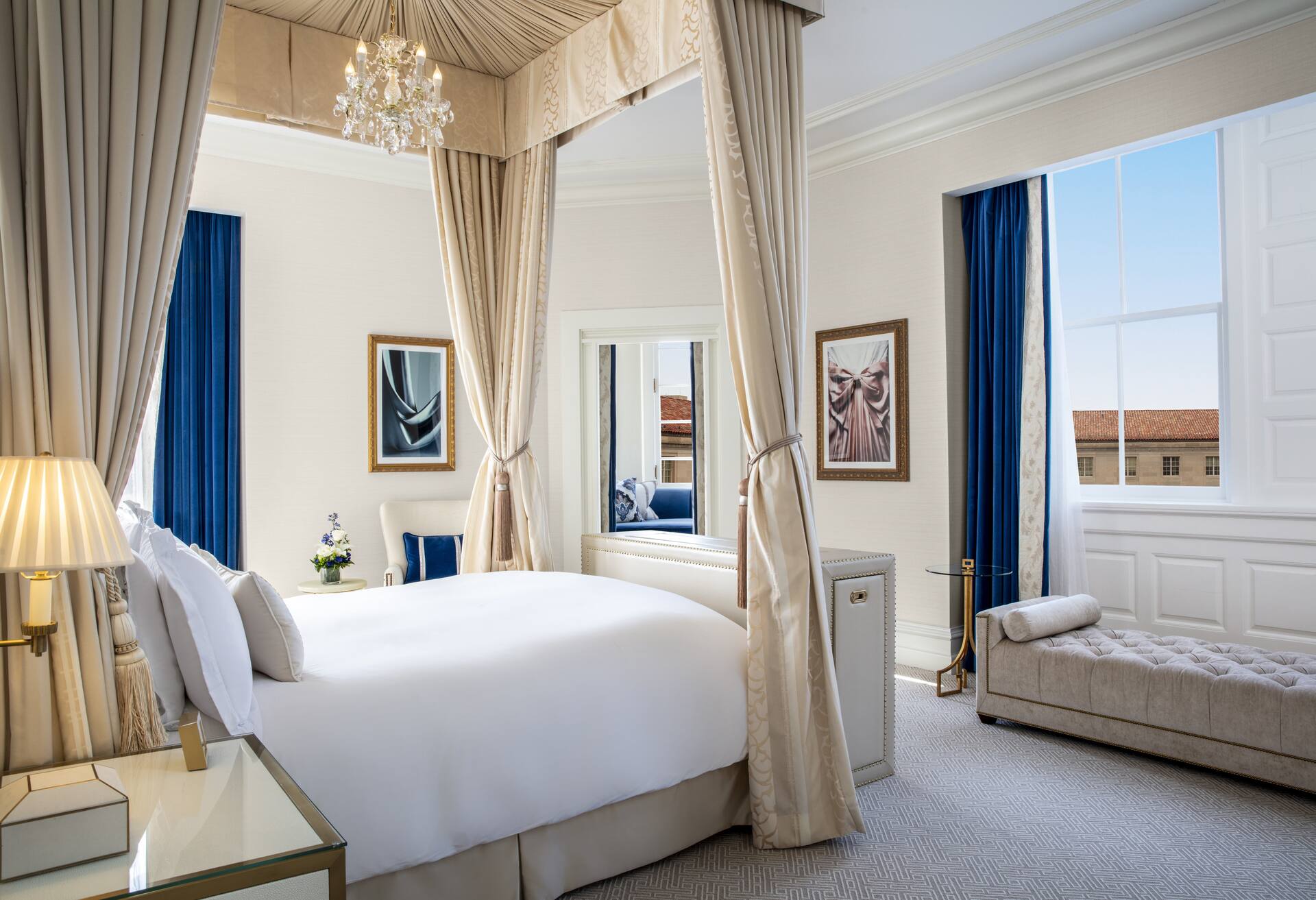 Postmaster One Bedroom Suite