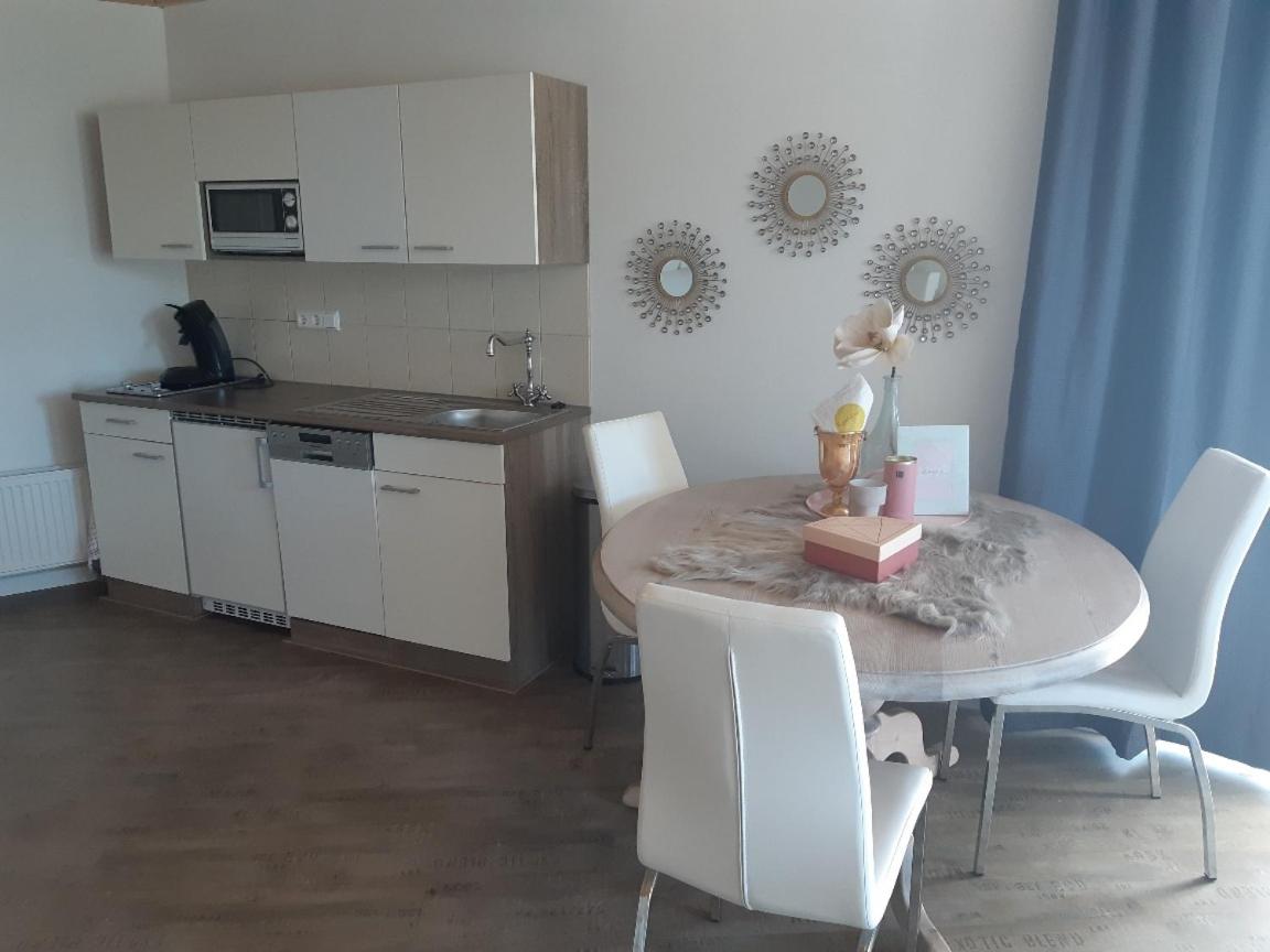 Triple Room with Private Bathroom photo 2