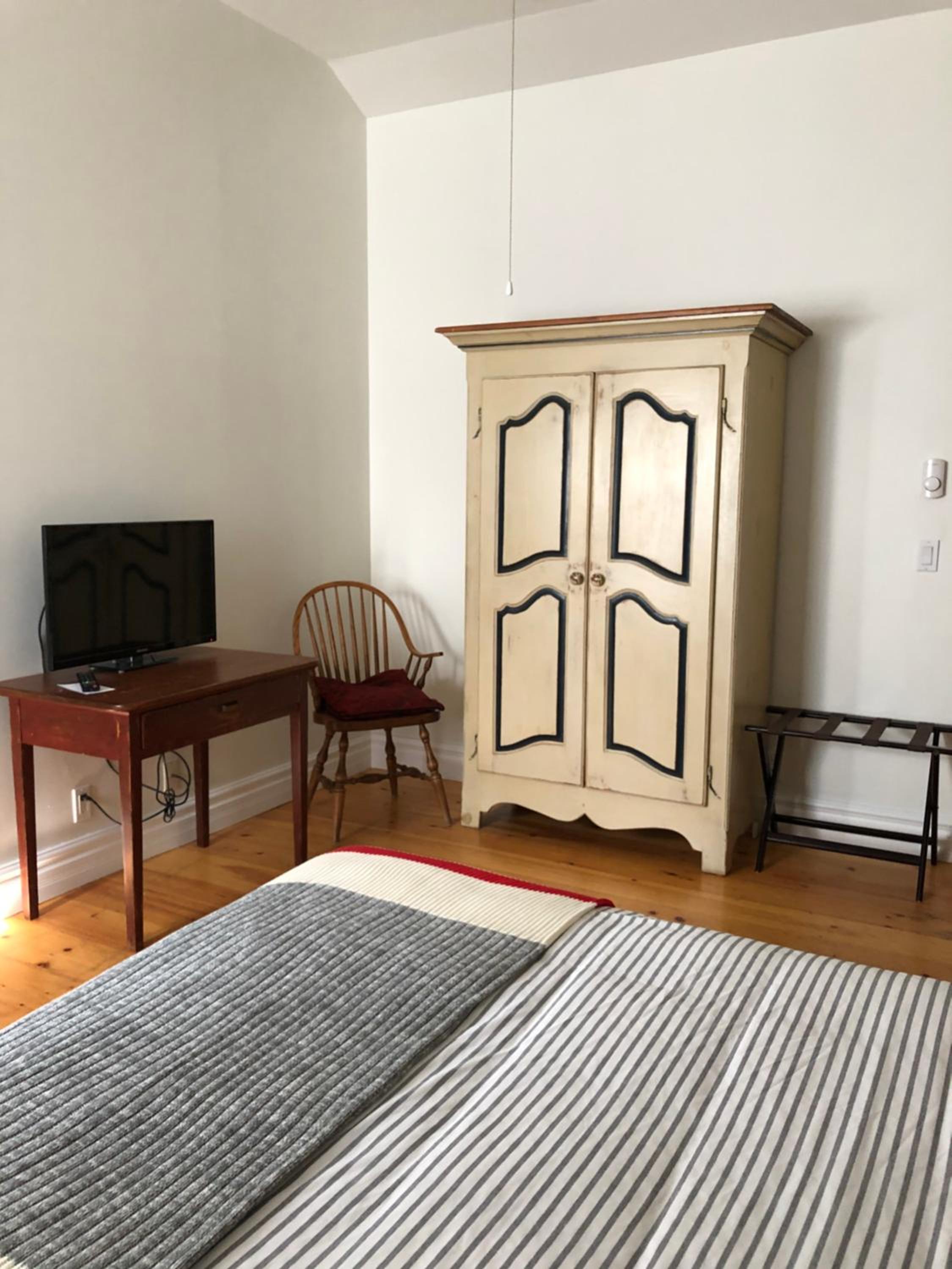 Standard Double Room - Photo 5