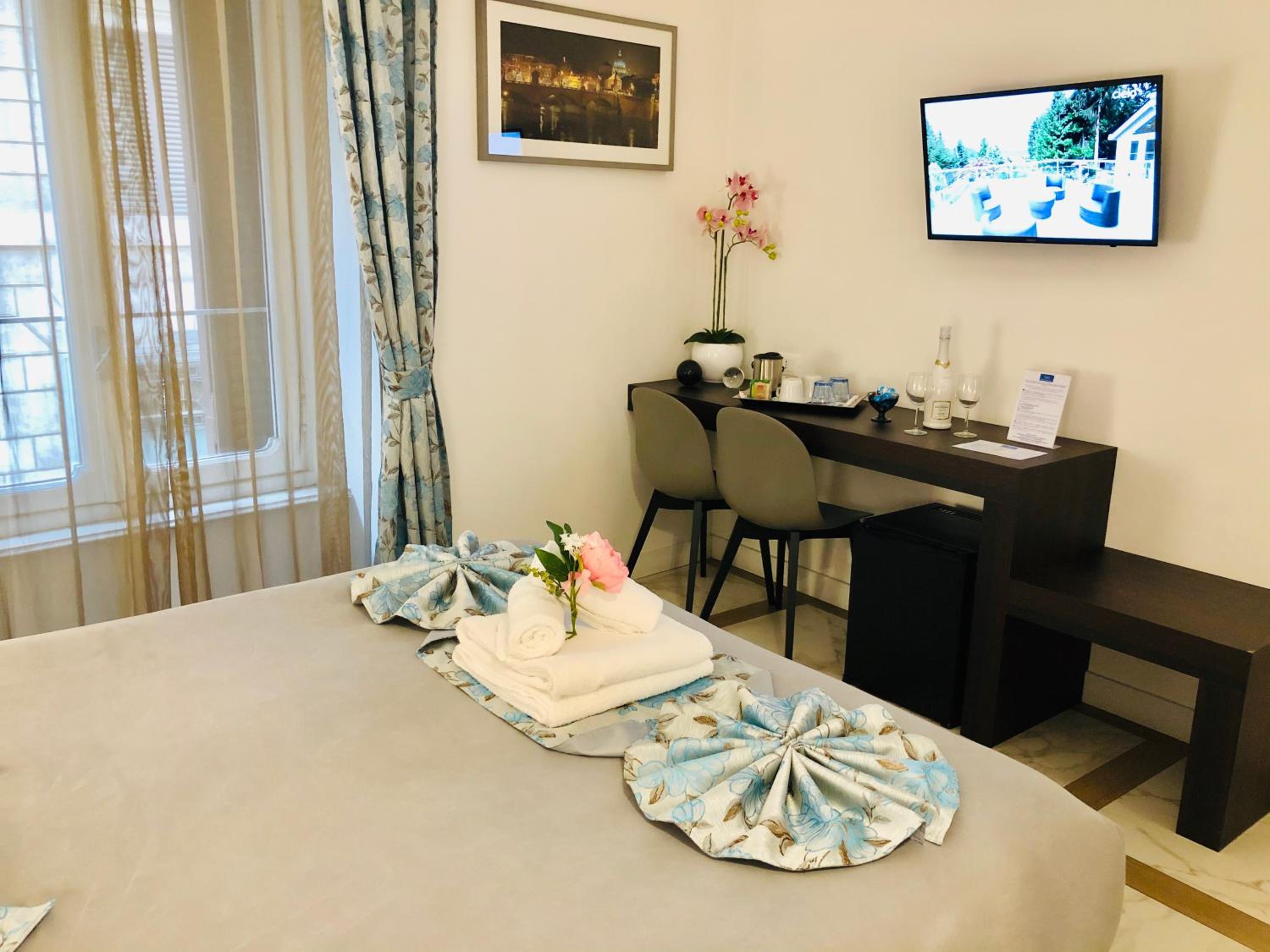 Superior Deluxe Double or Twin Room