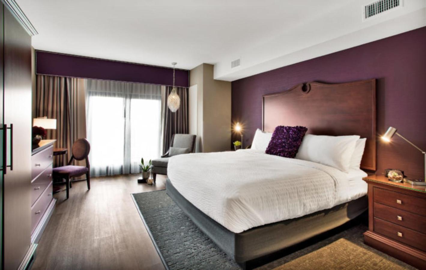 King Room with Balcony