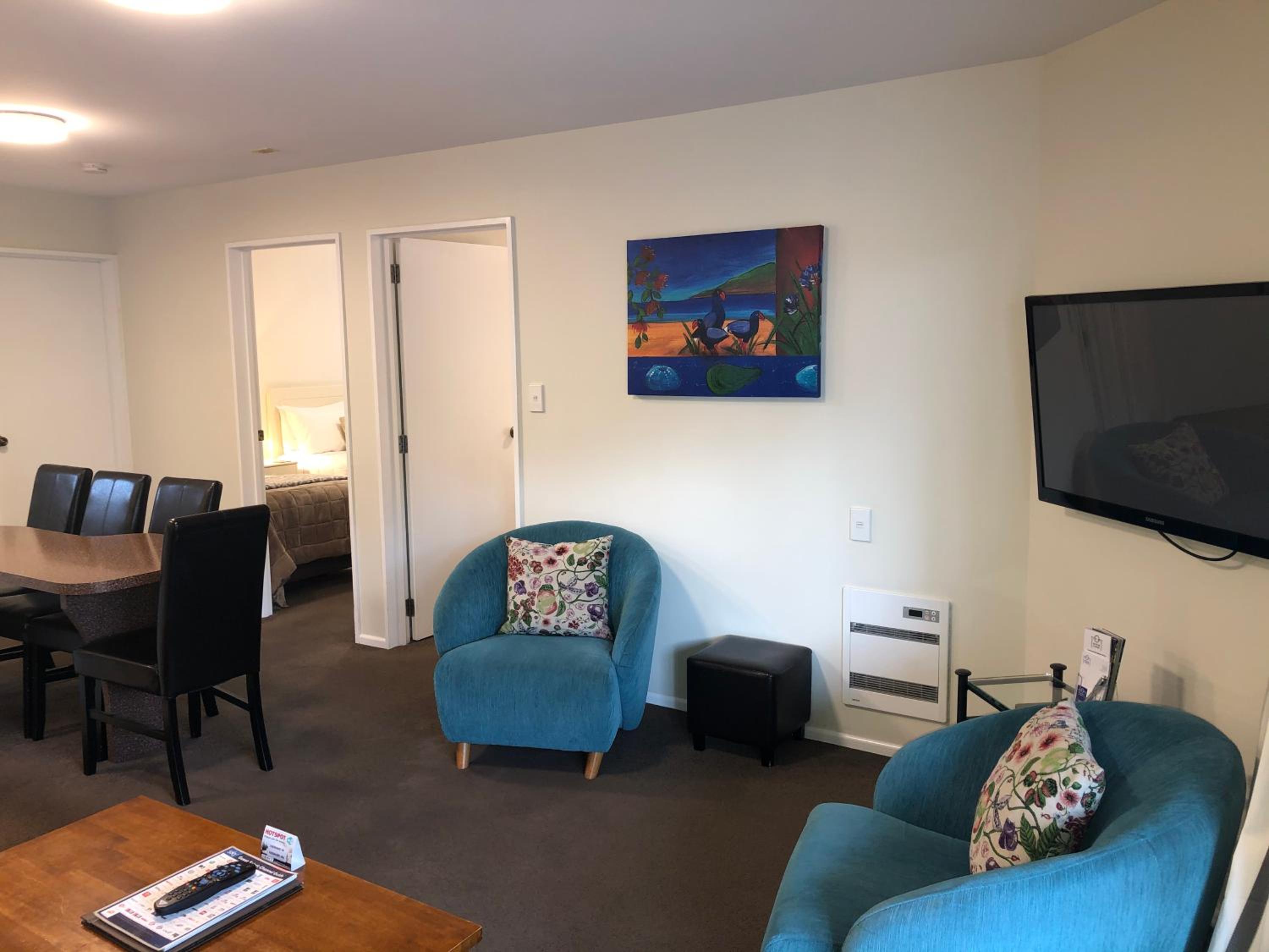 Two-Bedroom Apartment - Photo 7