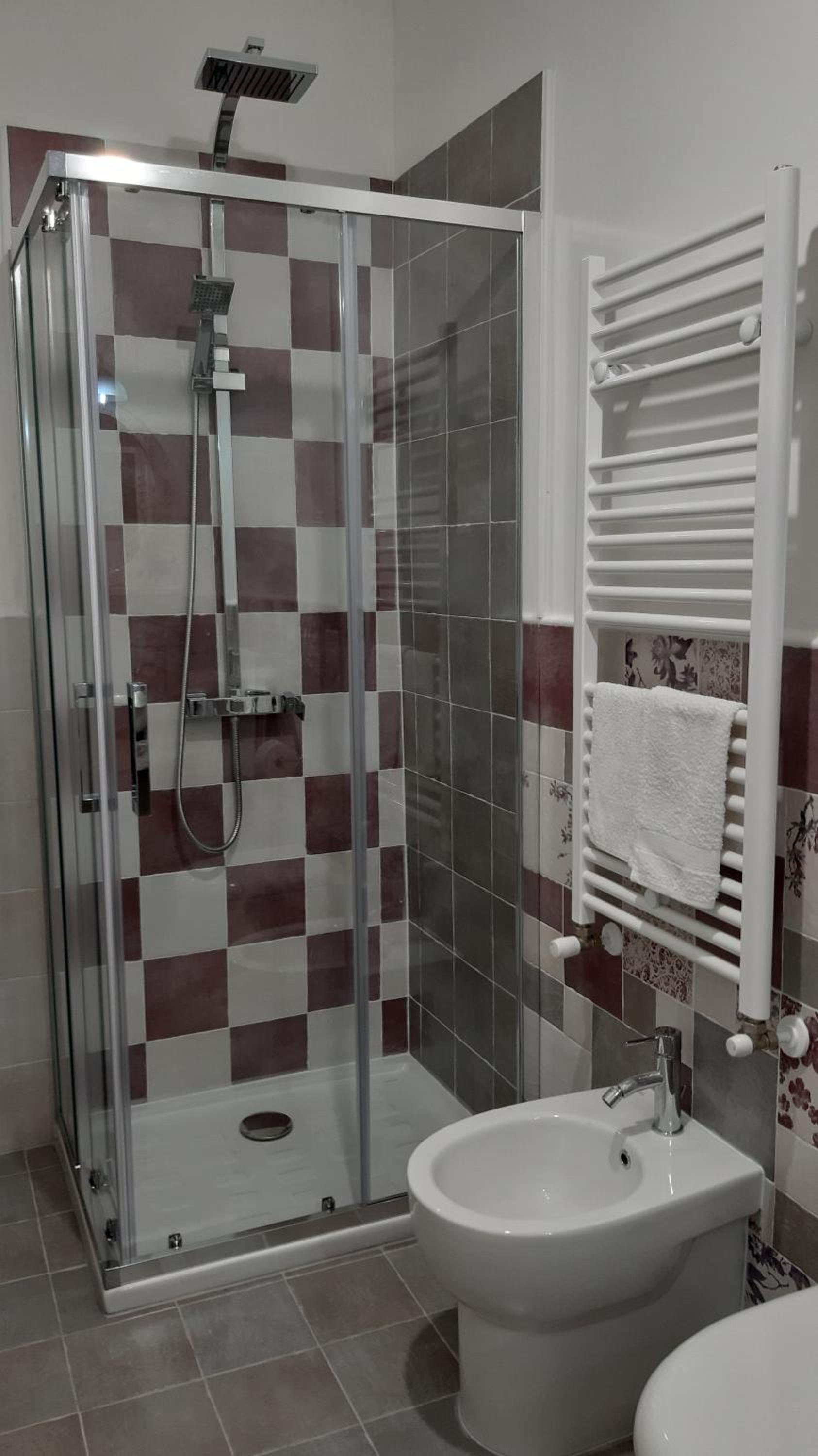 Double Room - Photo 9