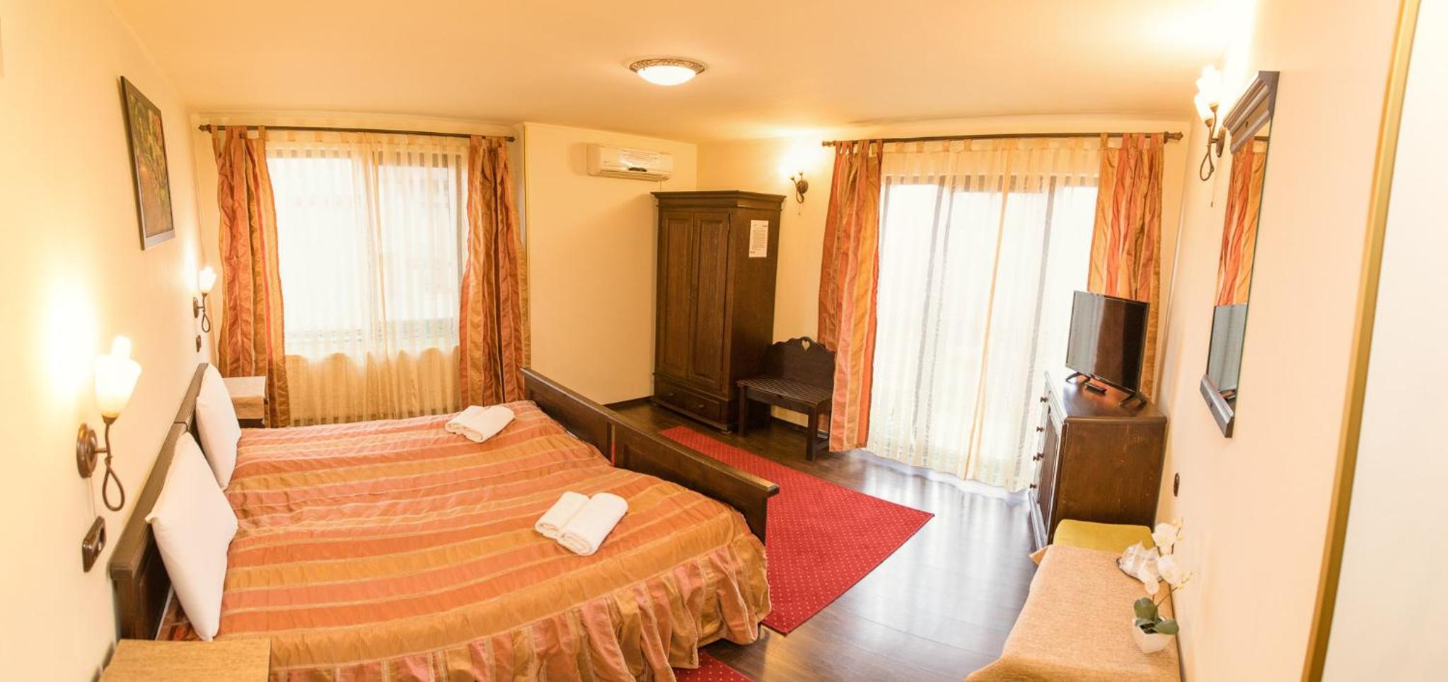 Twin Room - Photo 2
