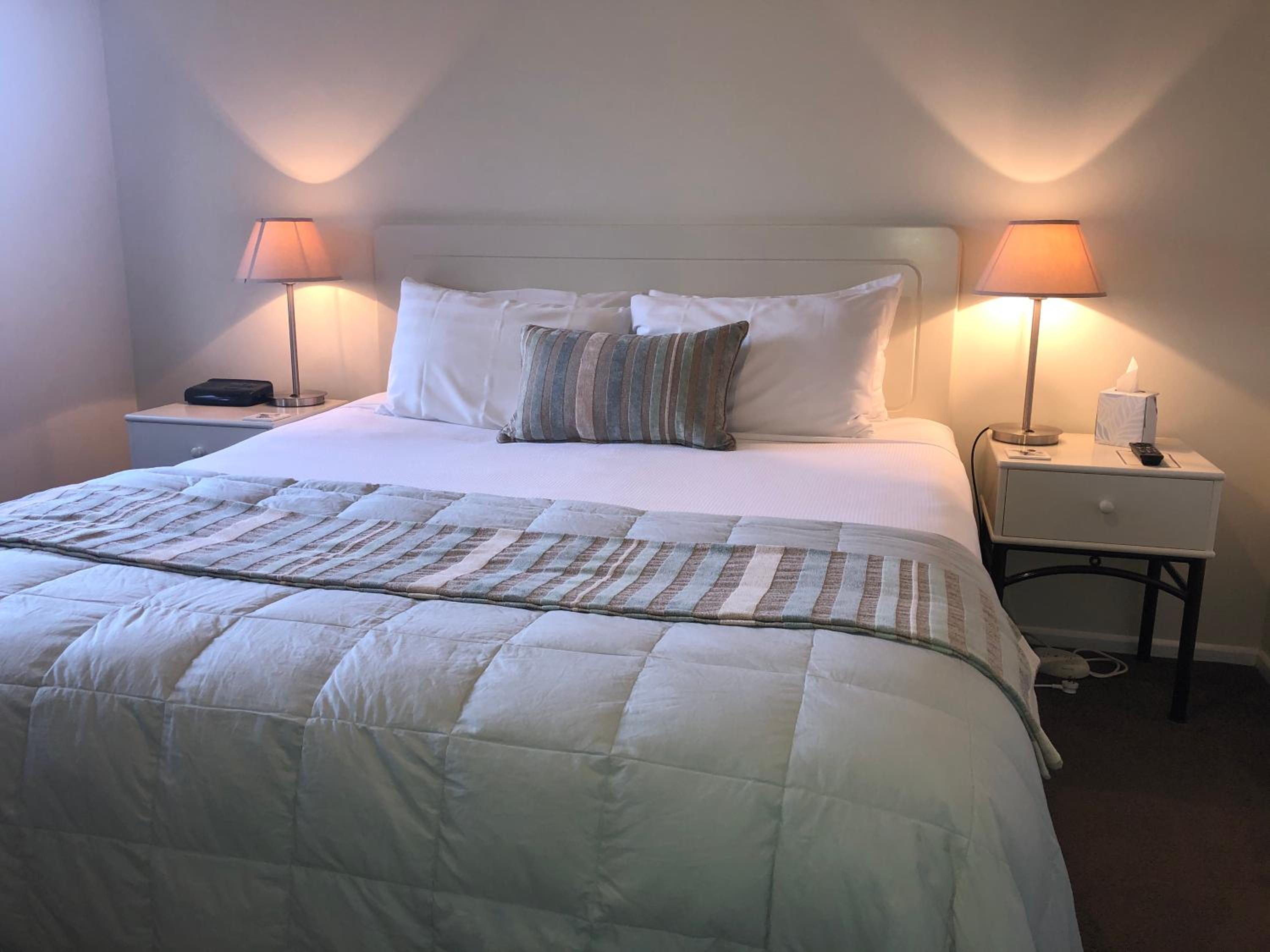 One-Bedroom Apartment - Photo 1