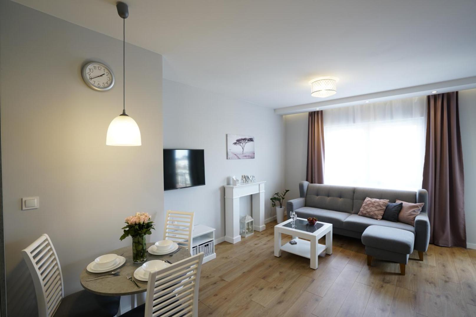 One-Bedroom Apartment - Photo 5