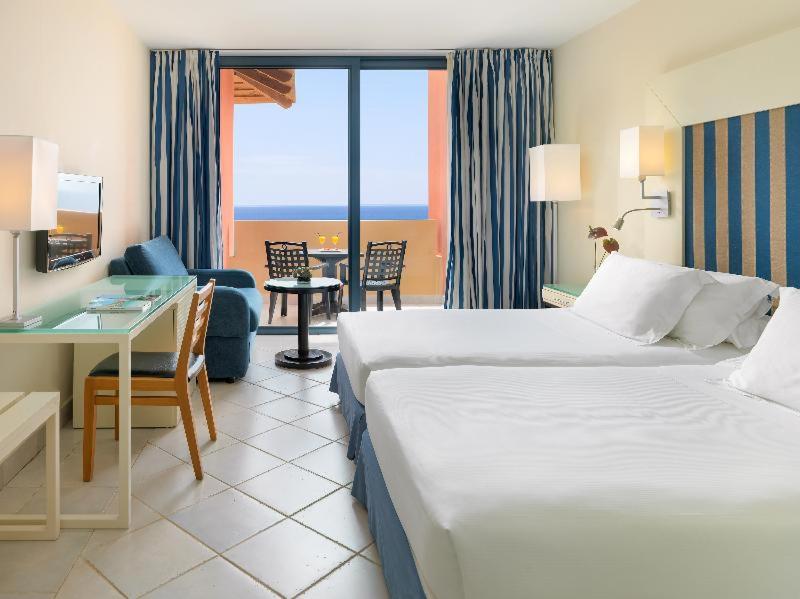 Habitación Doble Superior con vista al mar (2 adultos)