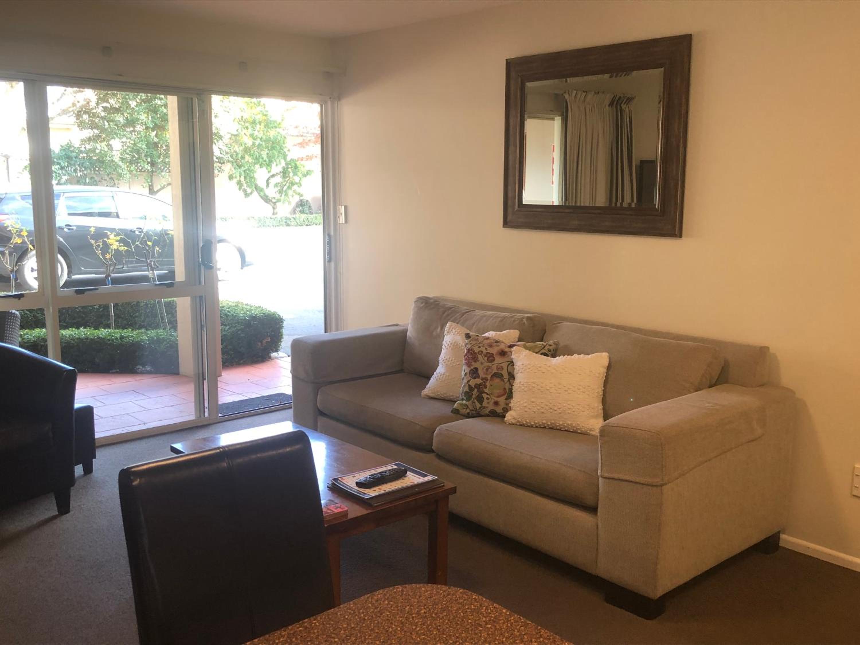 Two-Bedroom Apartment - Photo 2