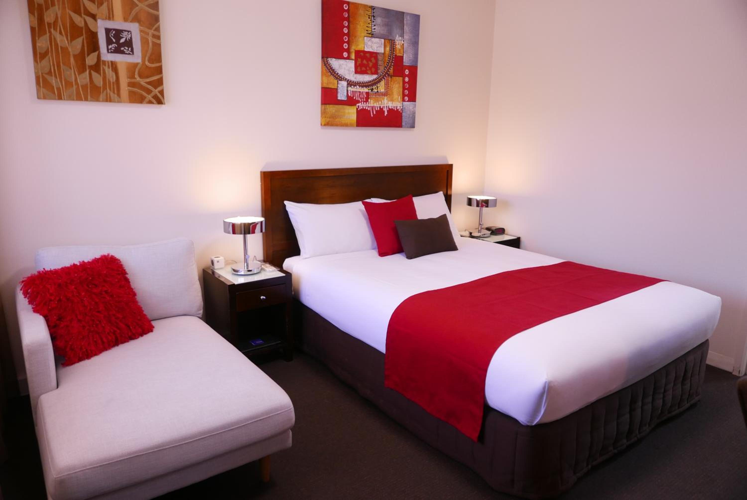Economy Queen Room