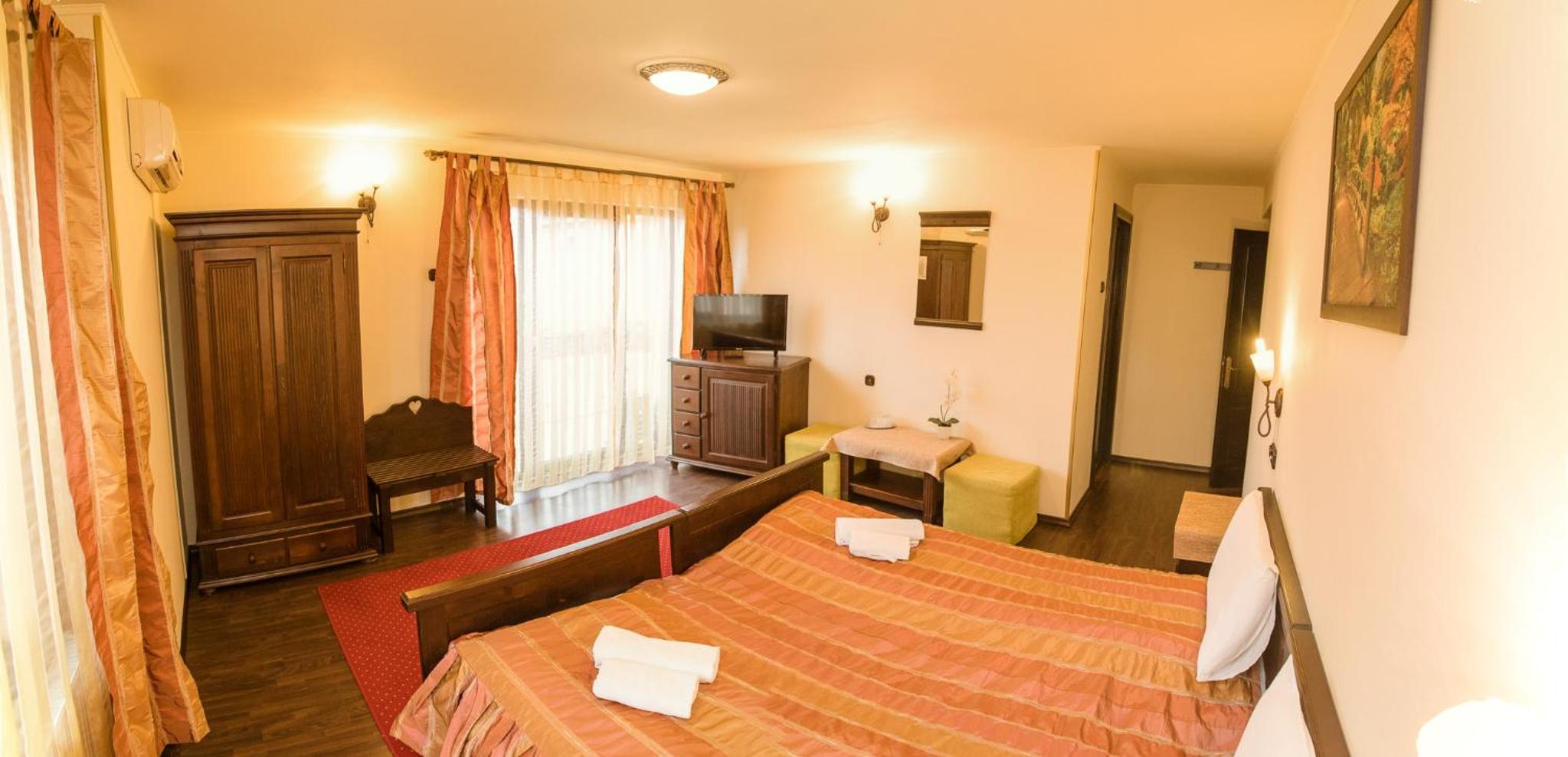 Twin Room - Photo 1