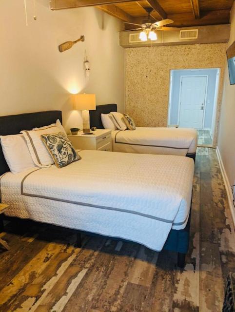 Deluxe Double Room - Photo 1