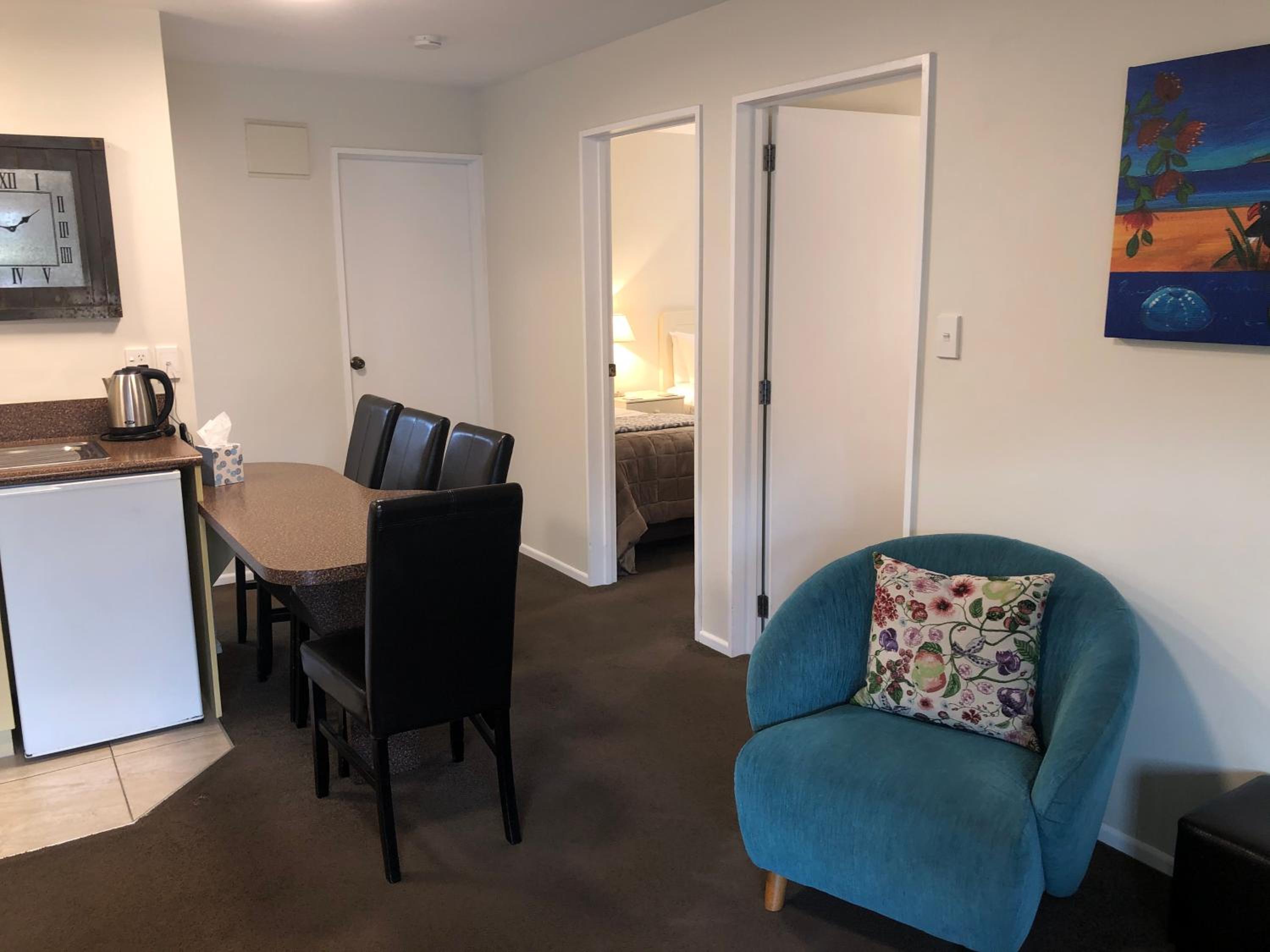 Two-Bedroom Apartment - Photo 16