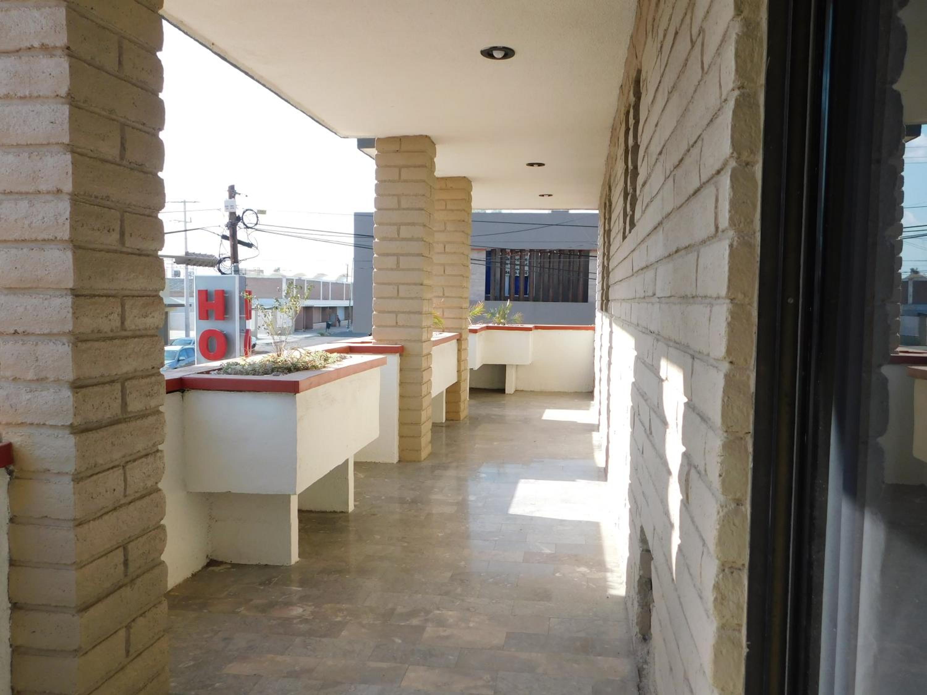 Suite with Balcony photo 2